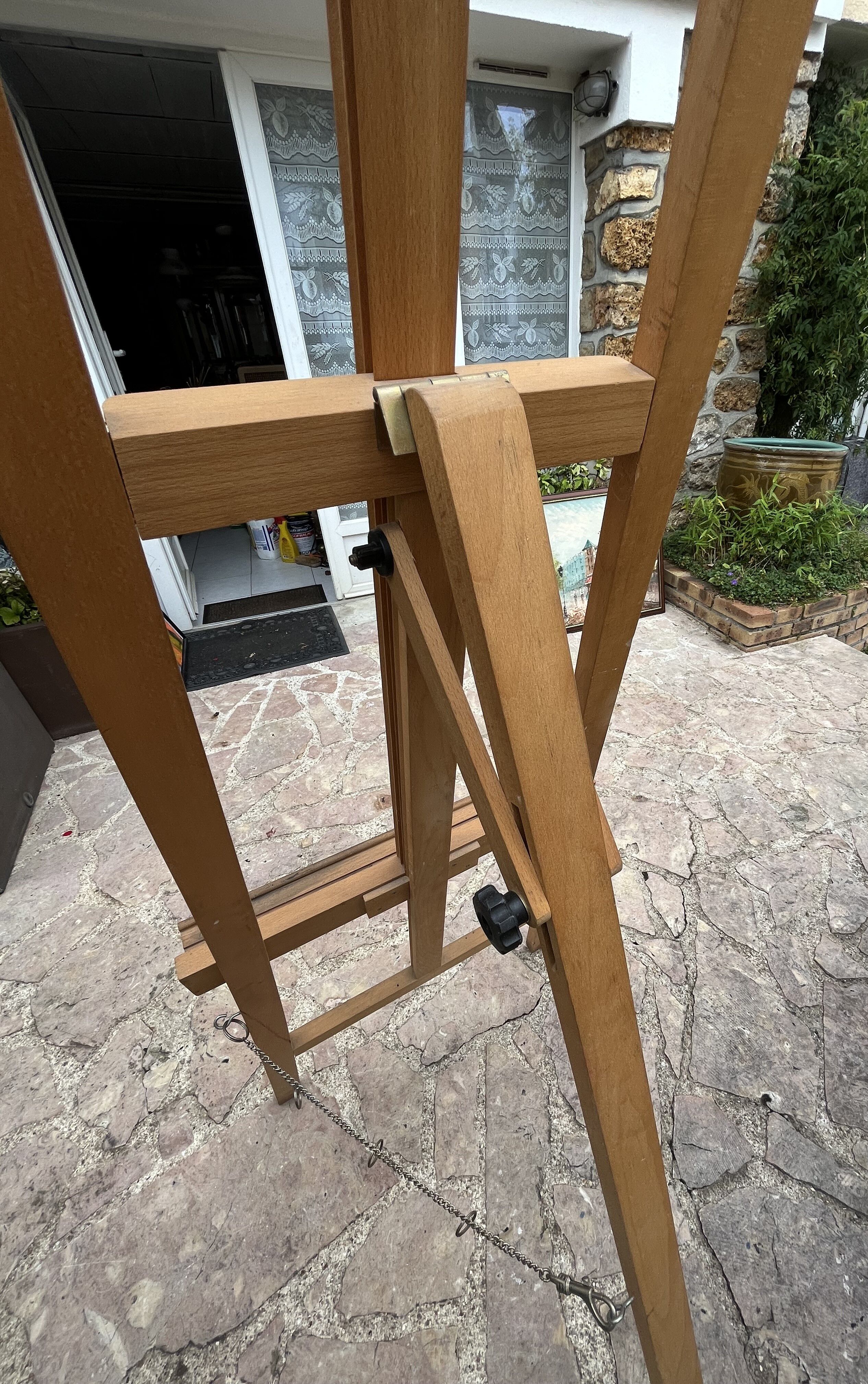 Wooden easel