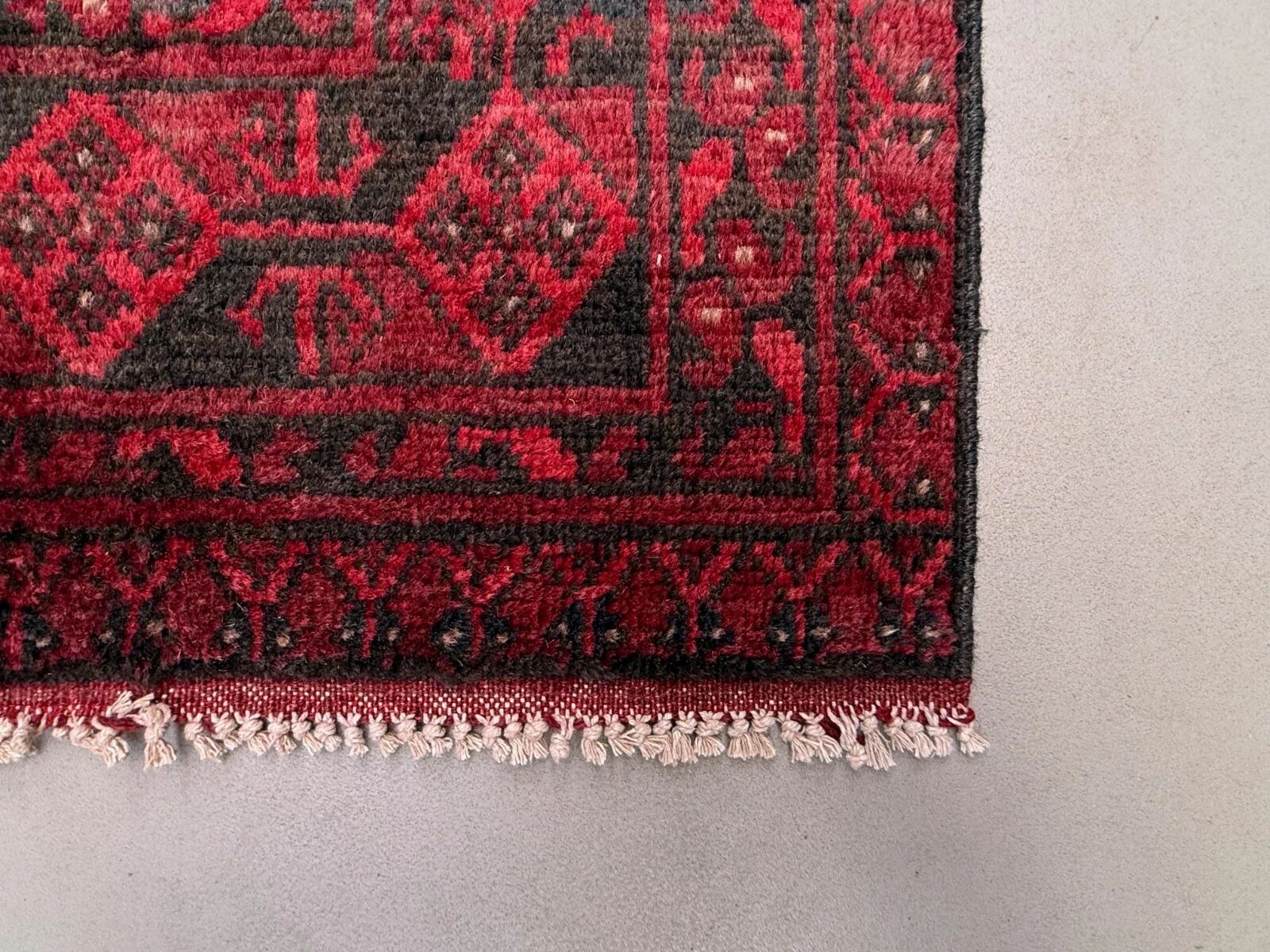 Tapis village afghan turkmène vintage 195x280 cm, rouge, noir, grand tribal
