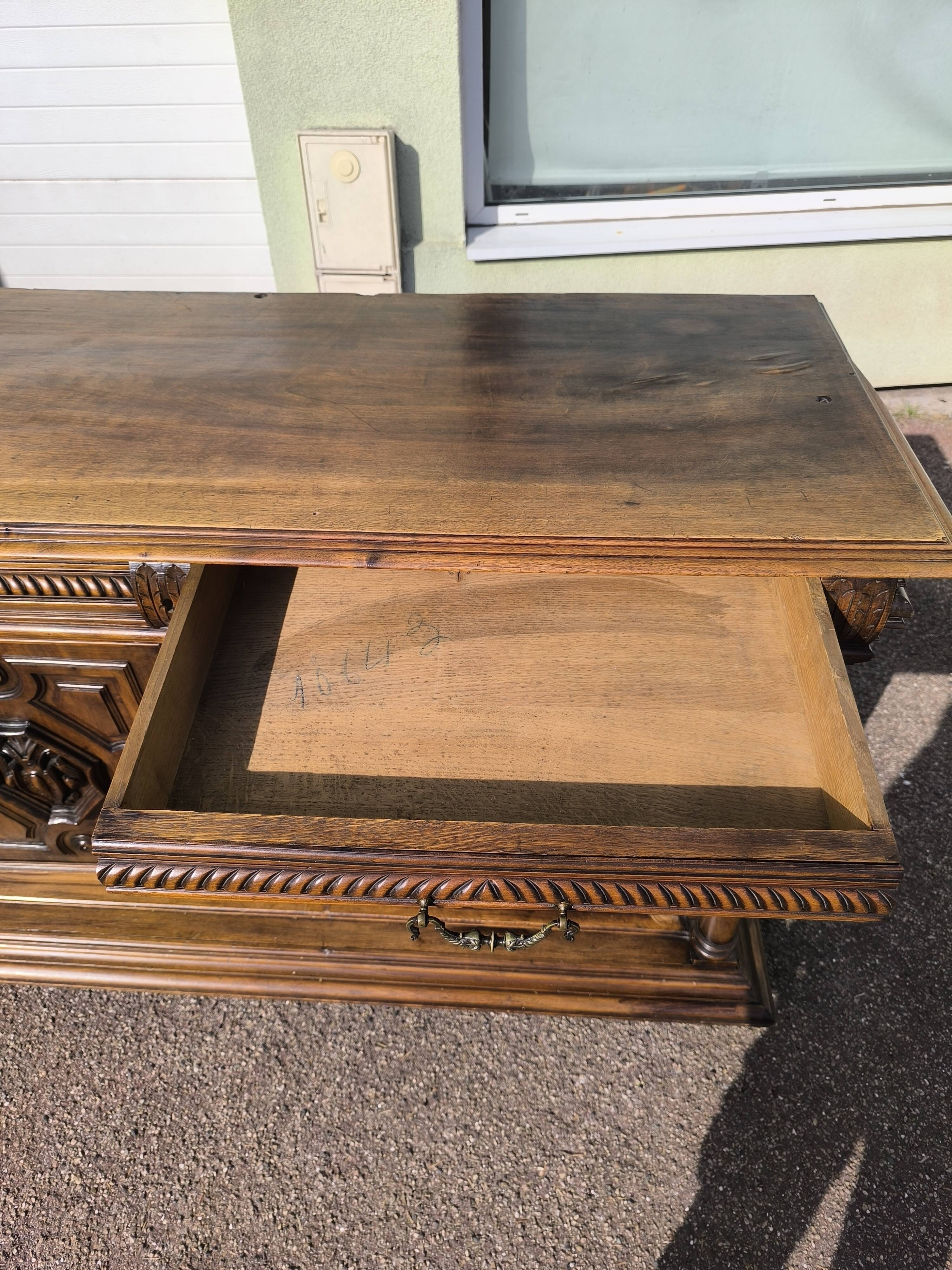 Buffet base Henri II