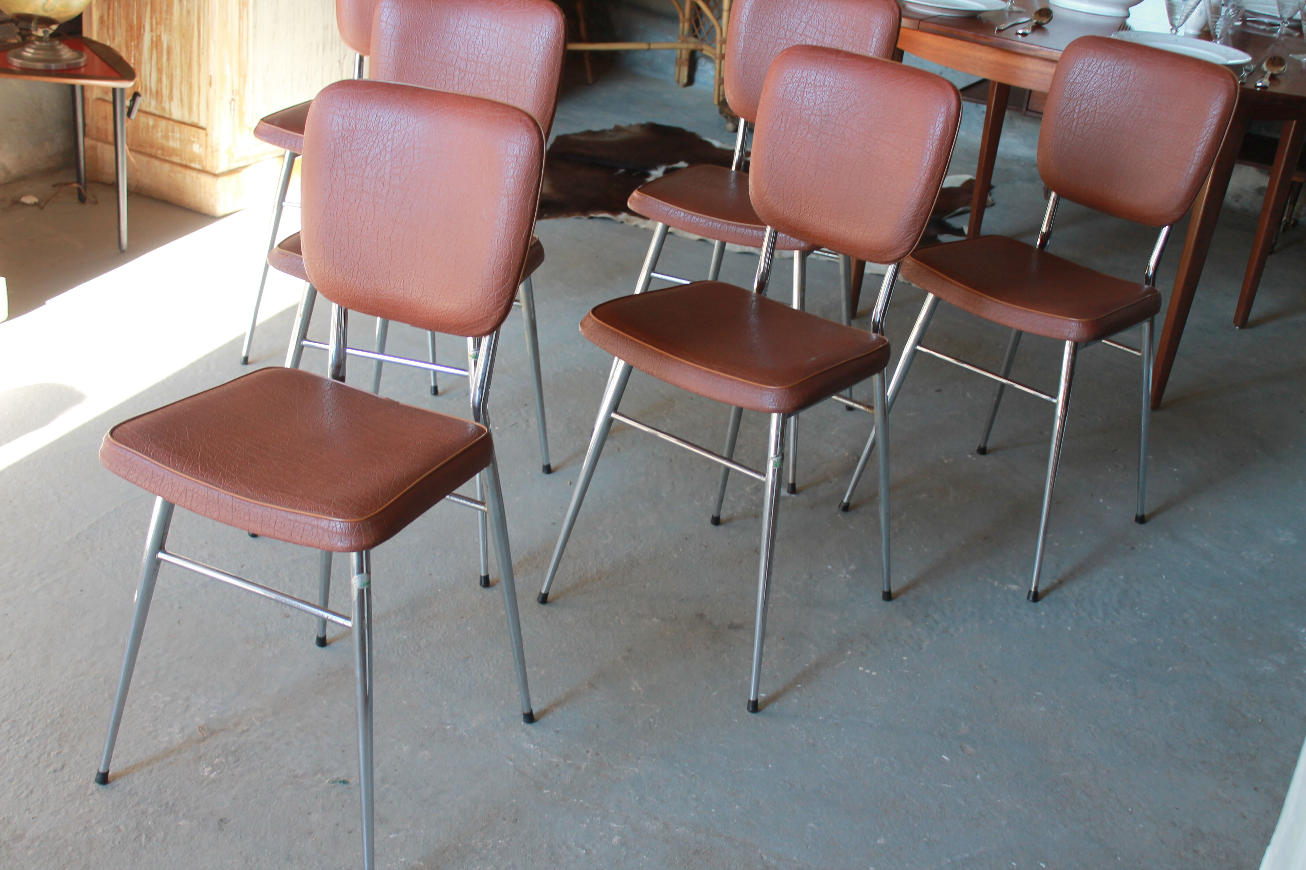 6 vintage chairs