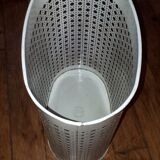 Vintage paper basket USA