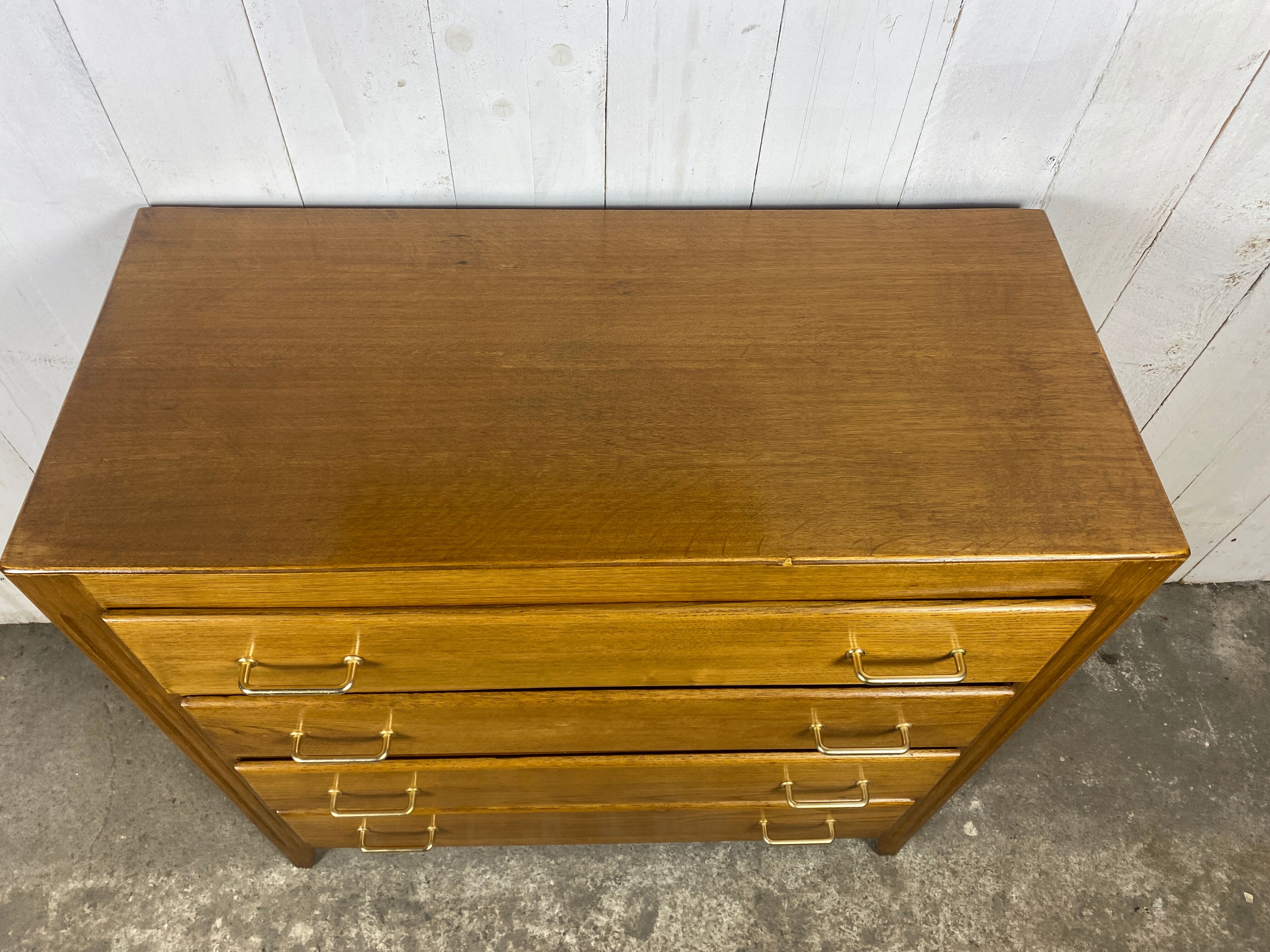 Commode vintage