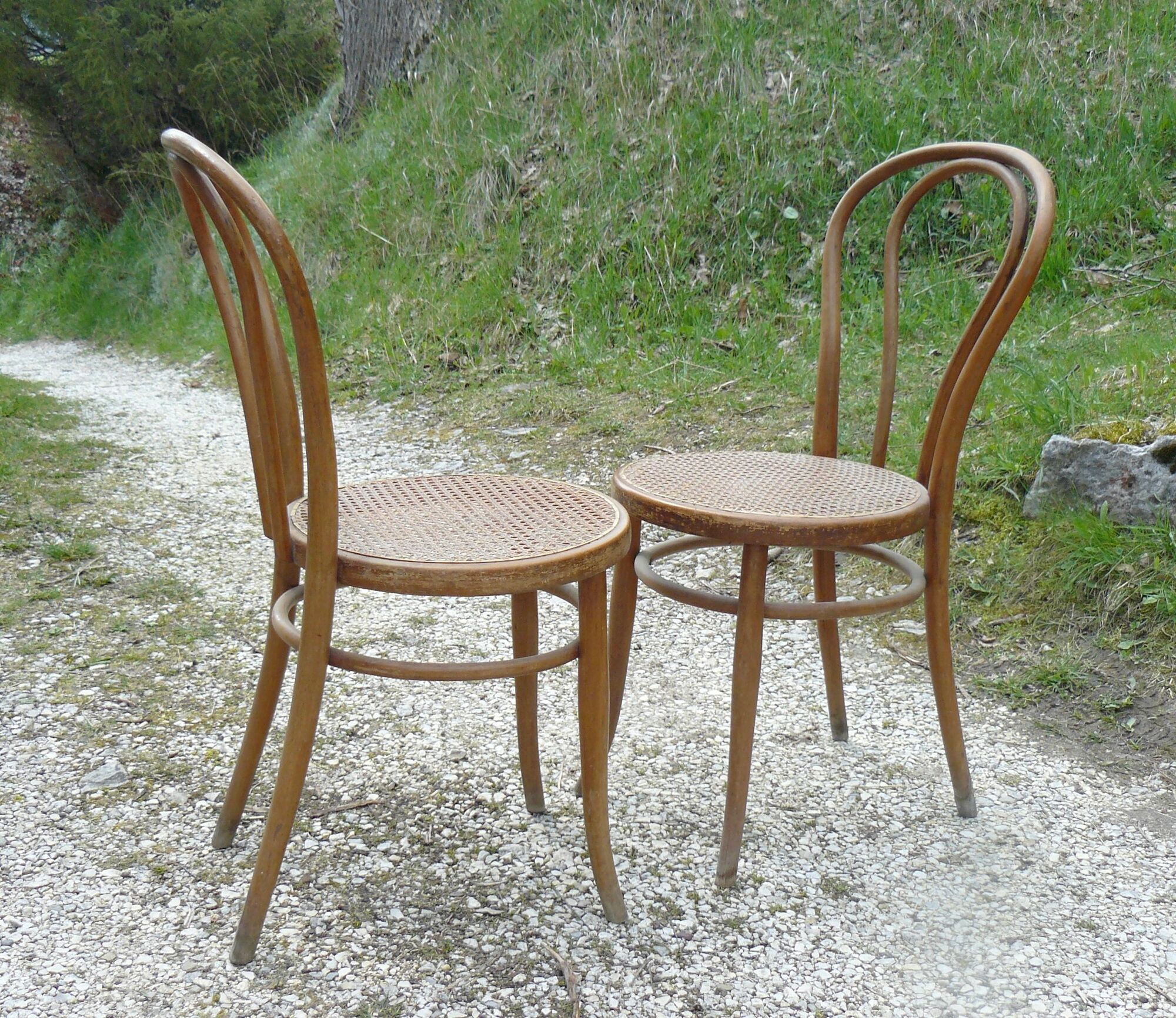 Pair of chairs bistrot tanned j & j khon curved wood