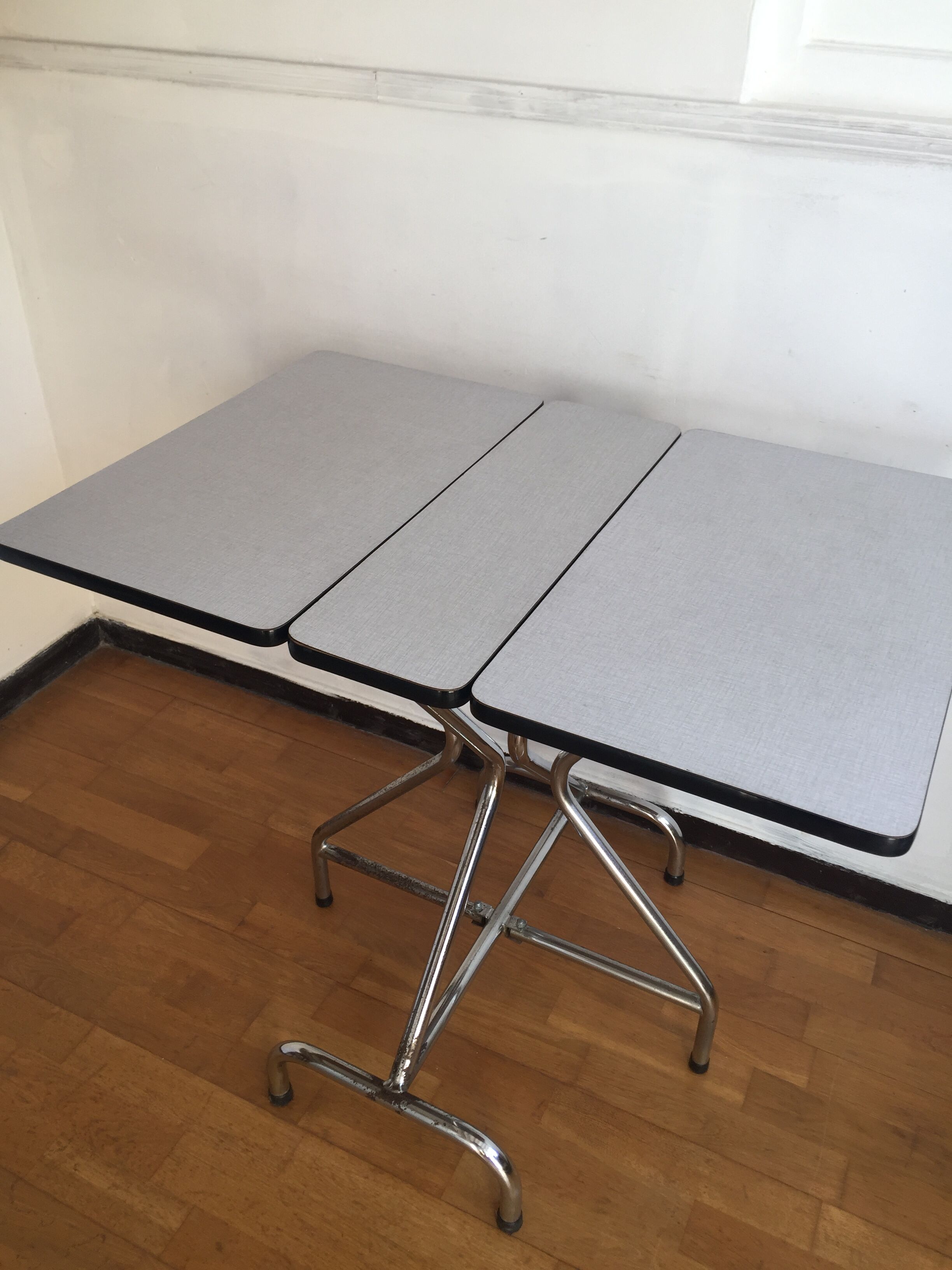 Table formica pliante