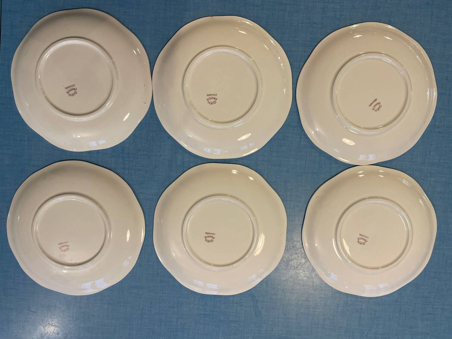 6 assiettes à dessert Gien champs