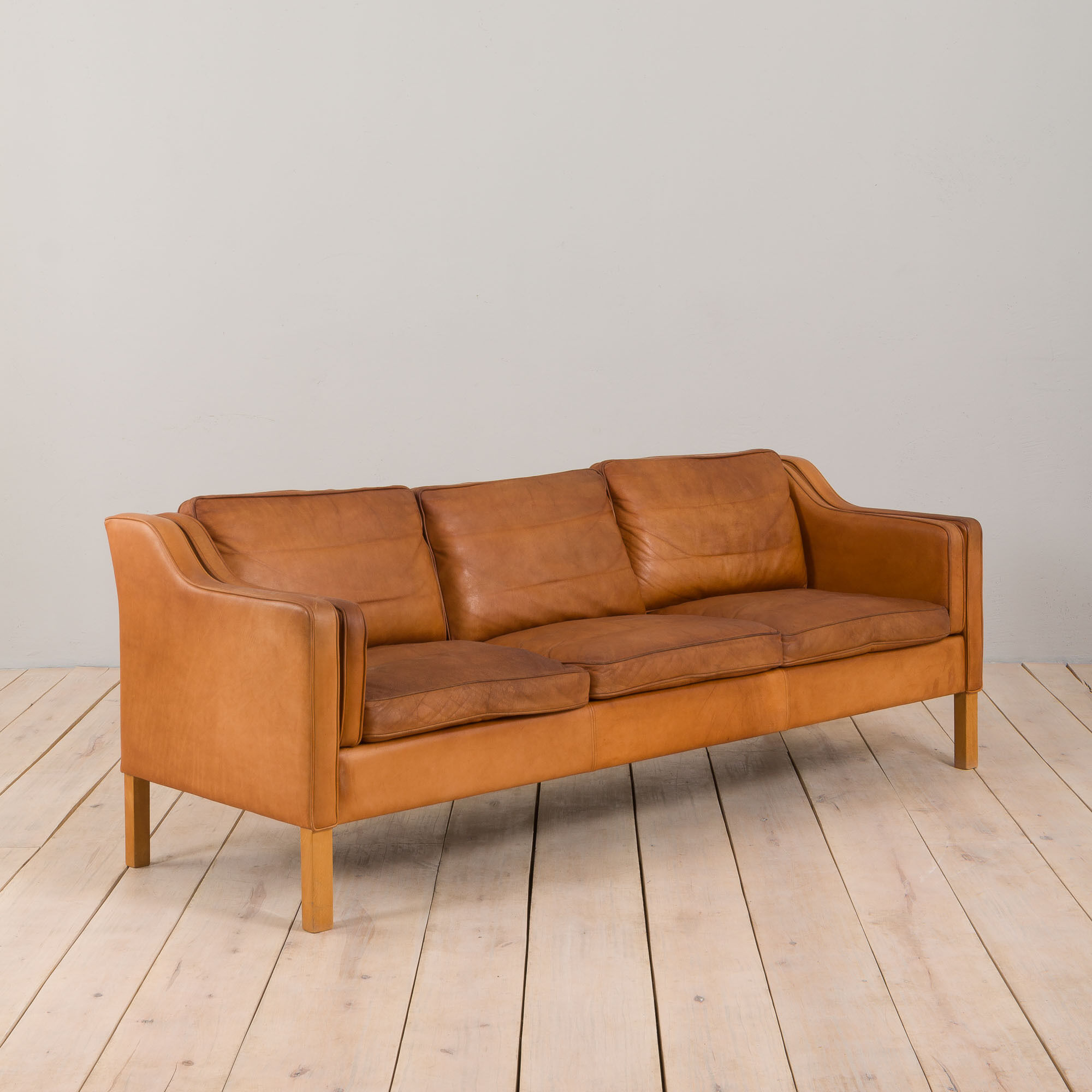 Vintage light cognac aniline leather 3 seater sofa by Mogens Hansen  Denmark, 1970s