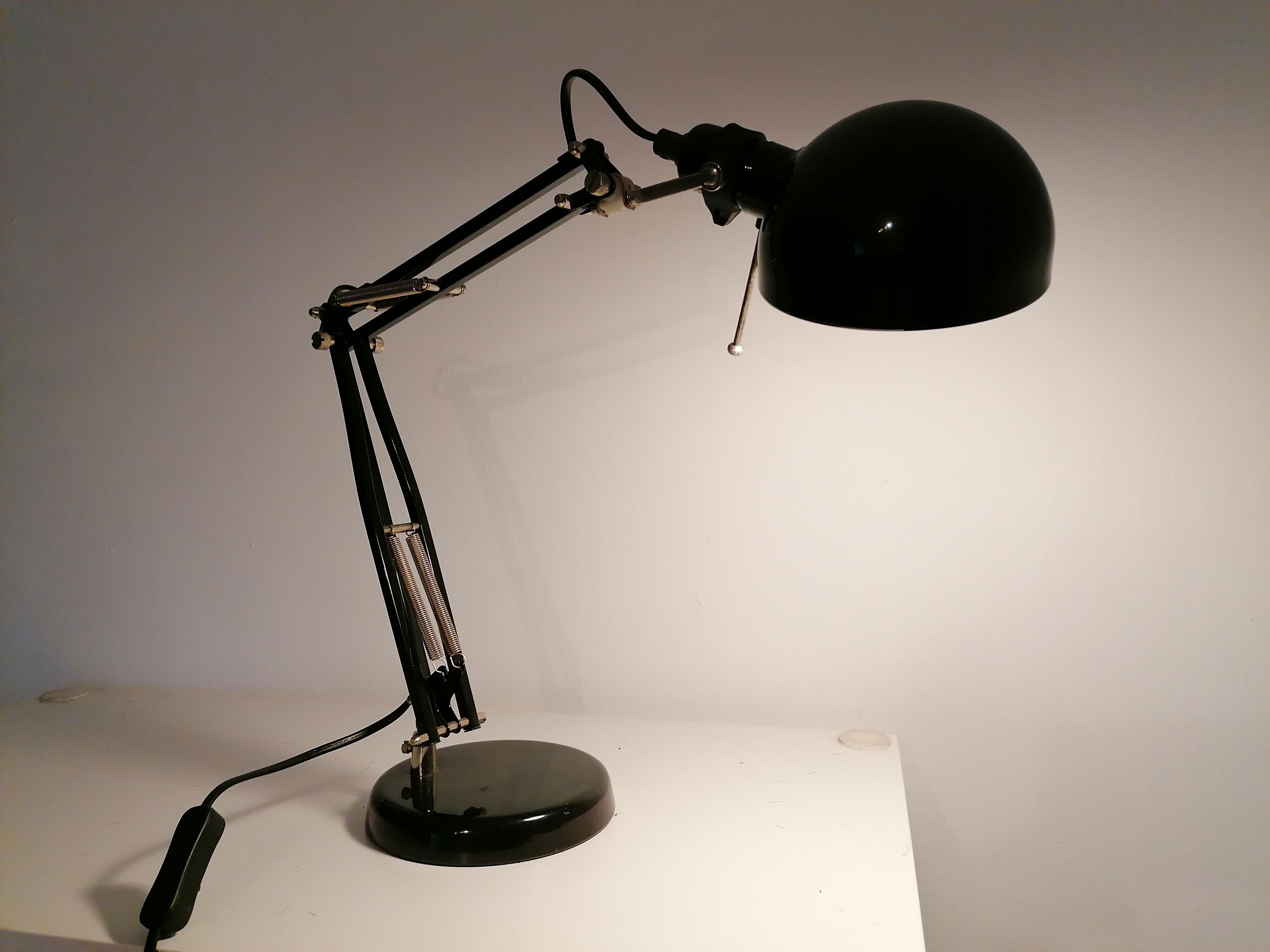 Desk lamp style workshop architect