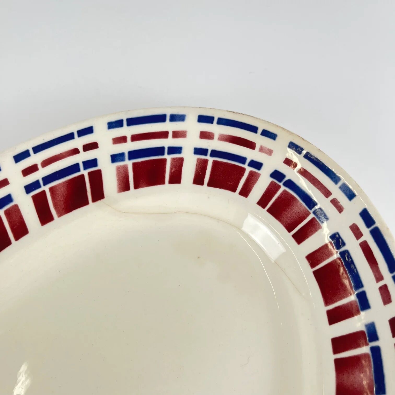 Oval plate Badonviller, "Scottish" model, Art Deco, 1930