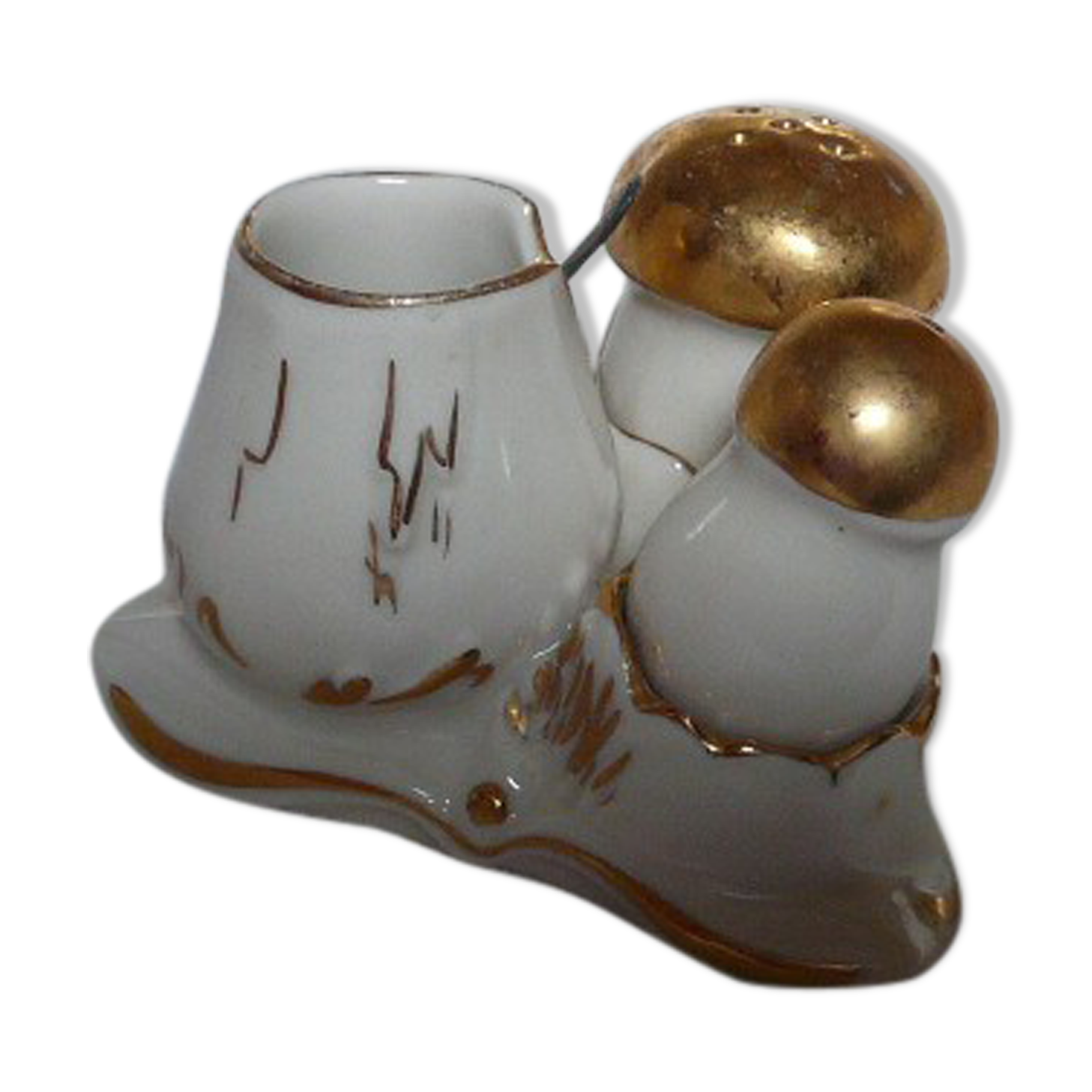 Salière poivrière et moutardier en porcelaine de Limoges forme champignons