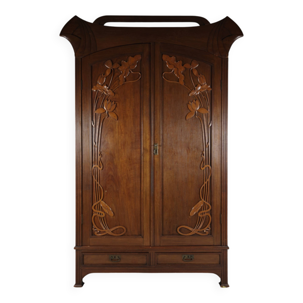 Armoire Art Nouveau, vers 1900
