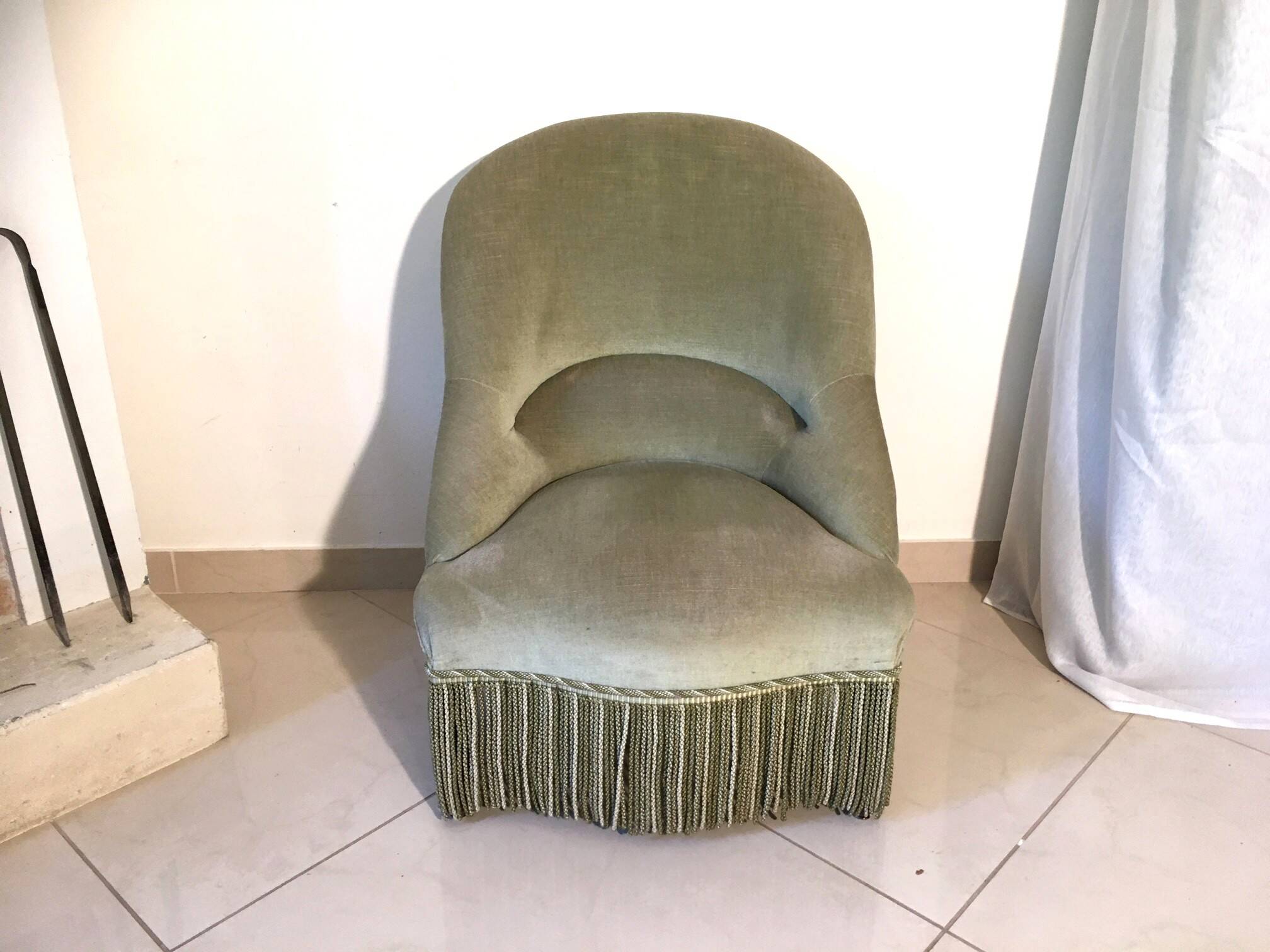 Toad armchair