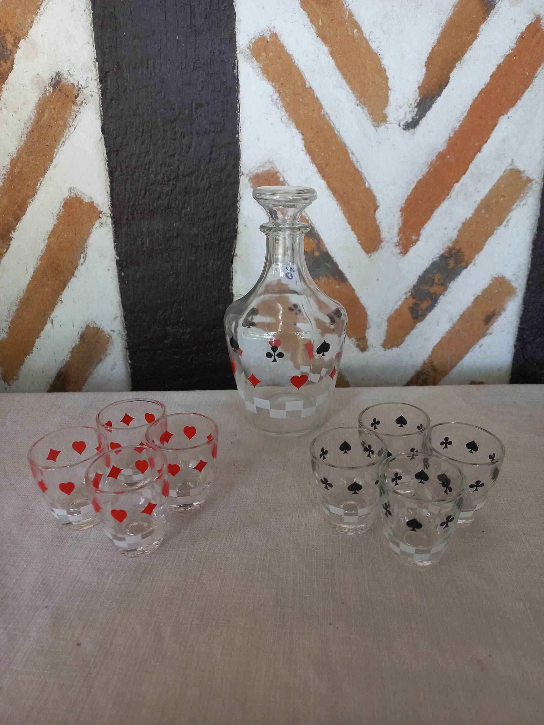 Liquor service 8 shot glasses "card game" vintage