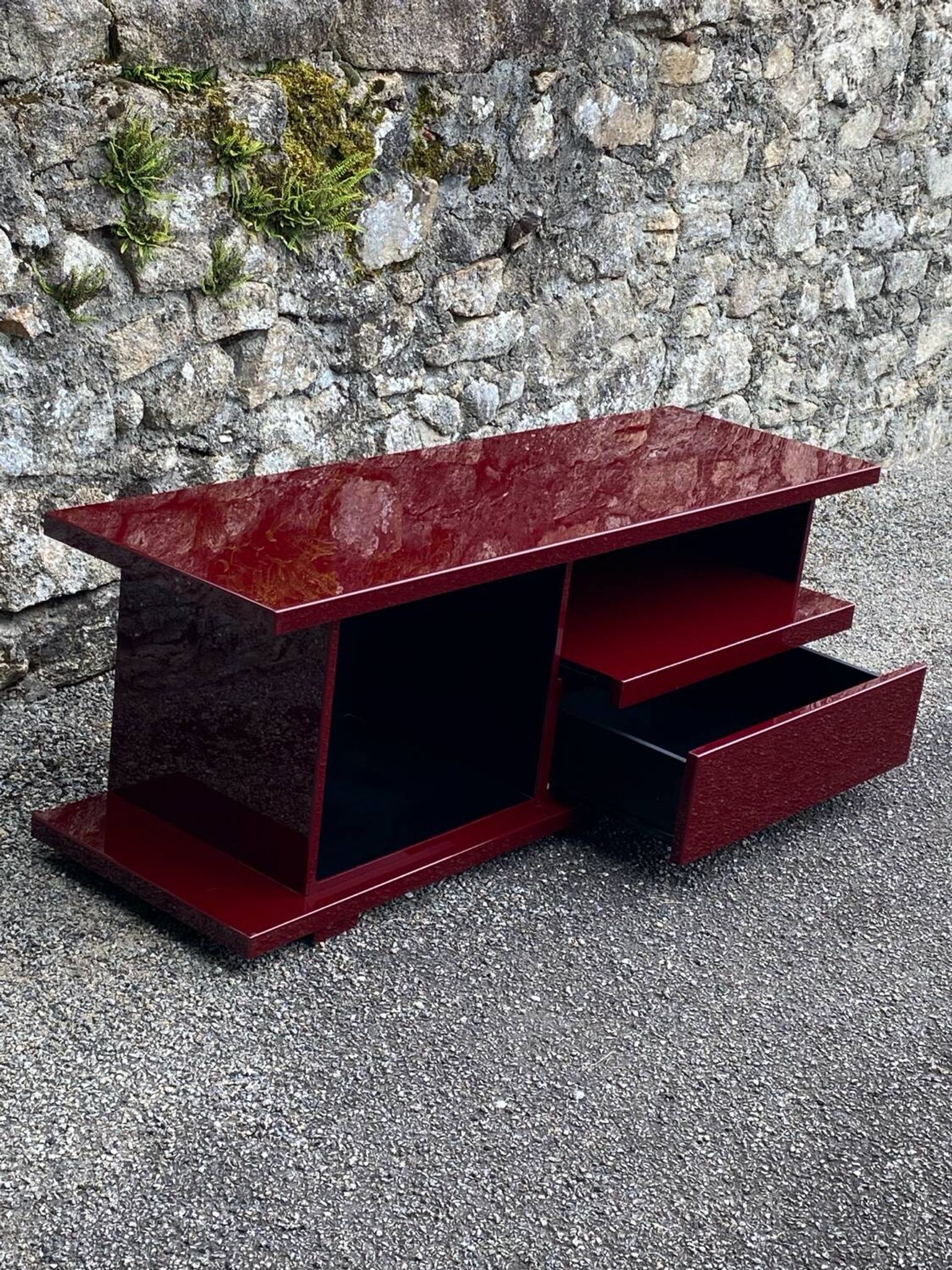 Rectangular plexiglass tv unit, burgundy, wine colour, david lange wine