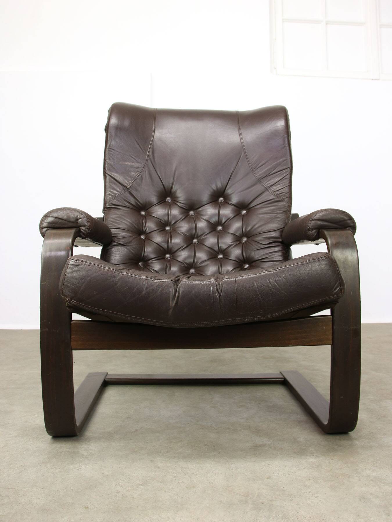 Luxurious Lounge Armchair in Leather, 1970s