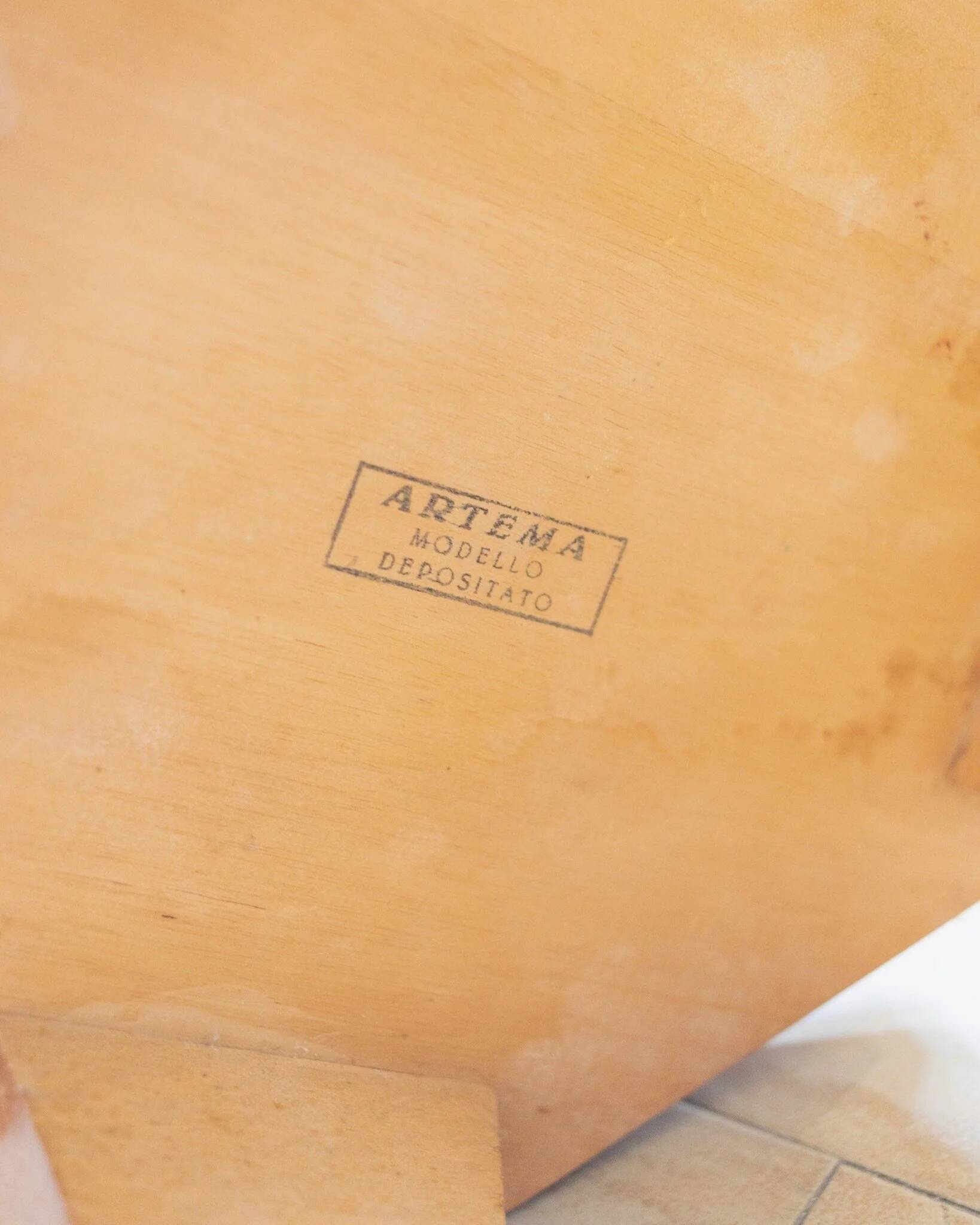 Orange wood Memphis-style Pencil Coat Rack, XL vintage 1980s, Italy by Artema