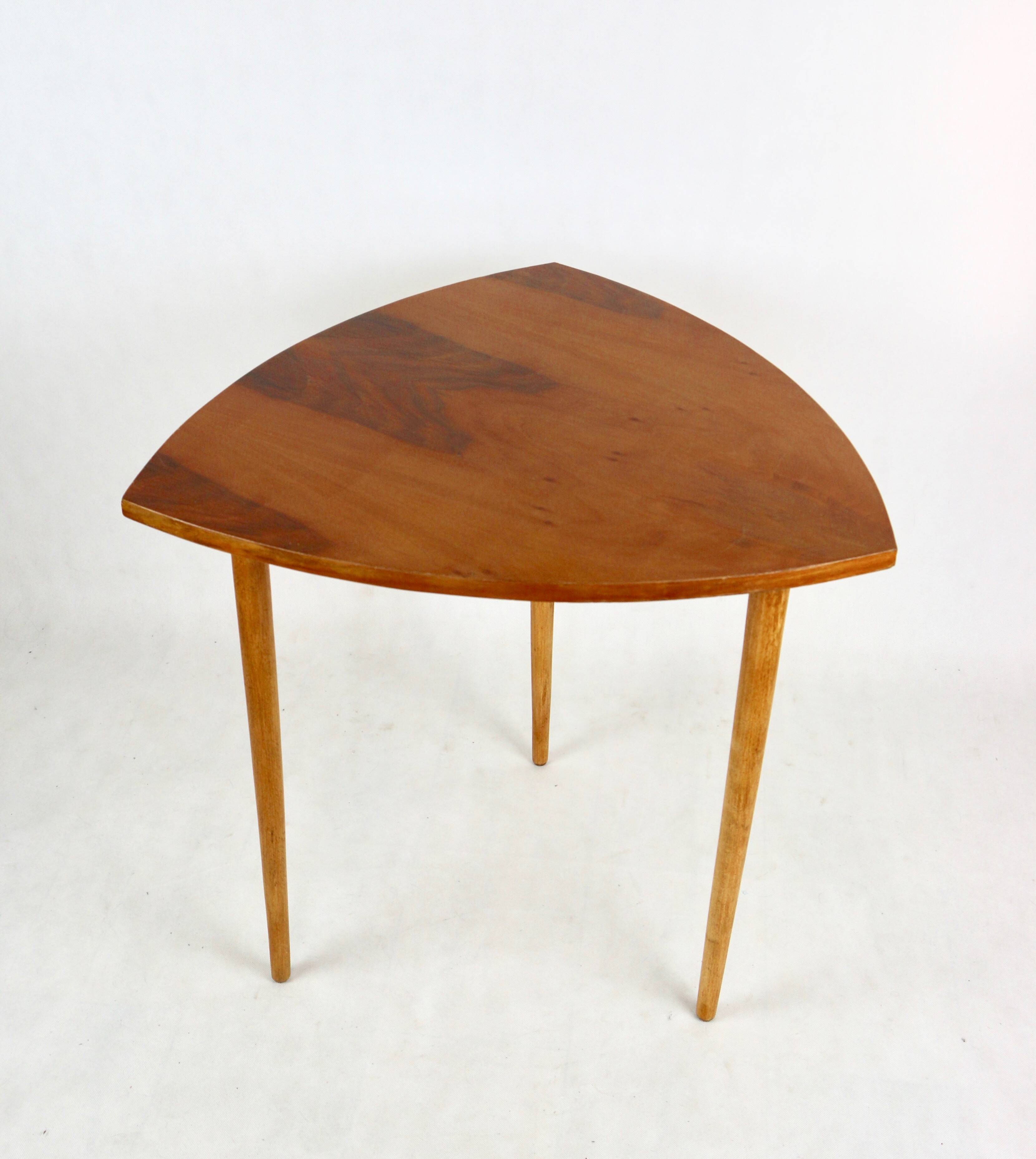 Polish leaf-shaped coffee table console from the 70s