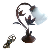 Lampe de chevet/table en metal dore decor 2 fleurs