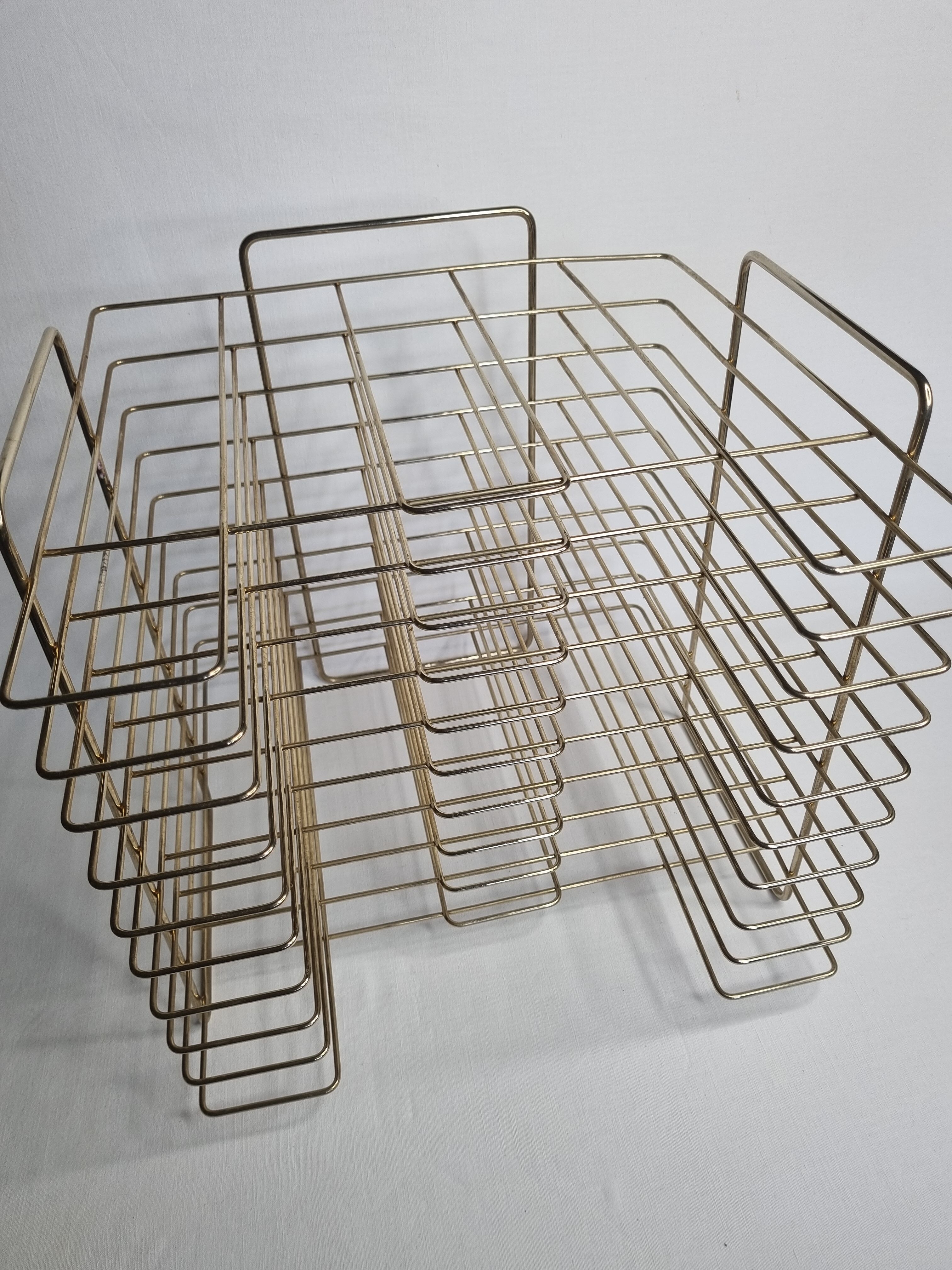 Porte-revue vintage "wire" en métal doré