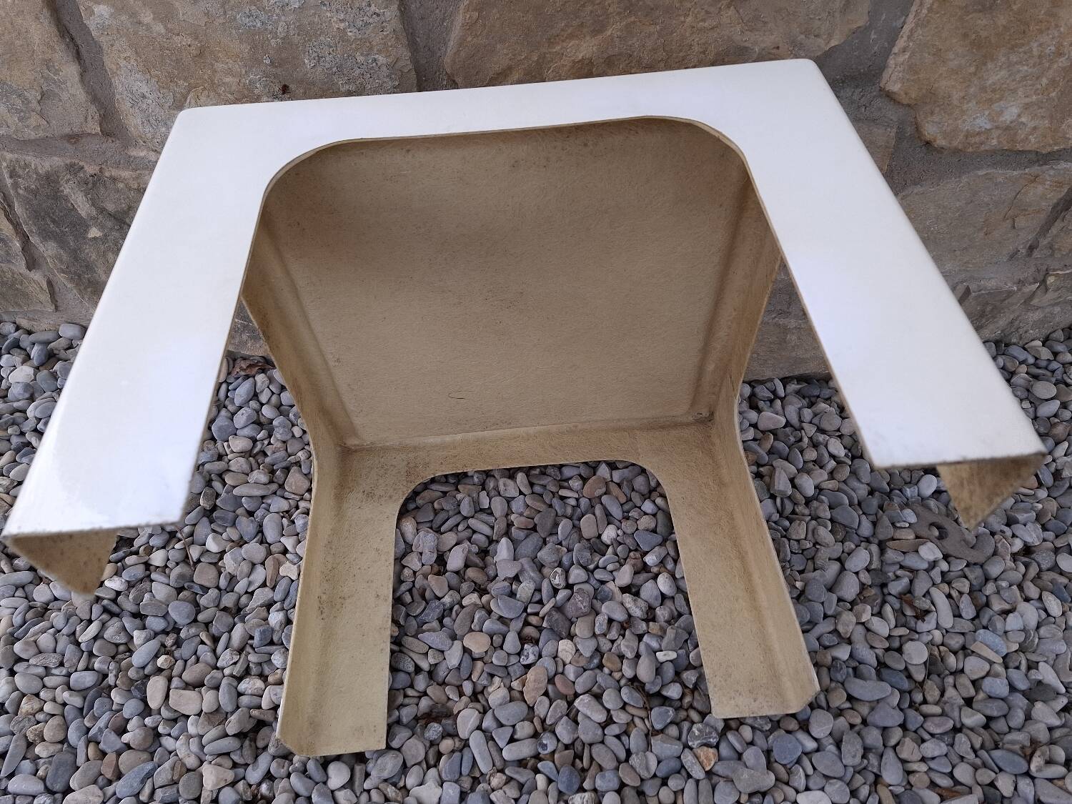 Vintage 70'S fiberglass coffee table