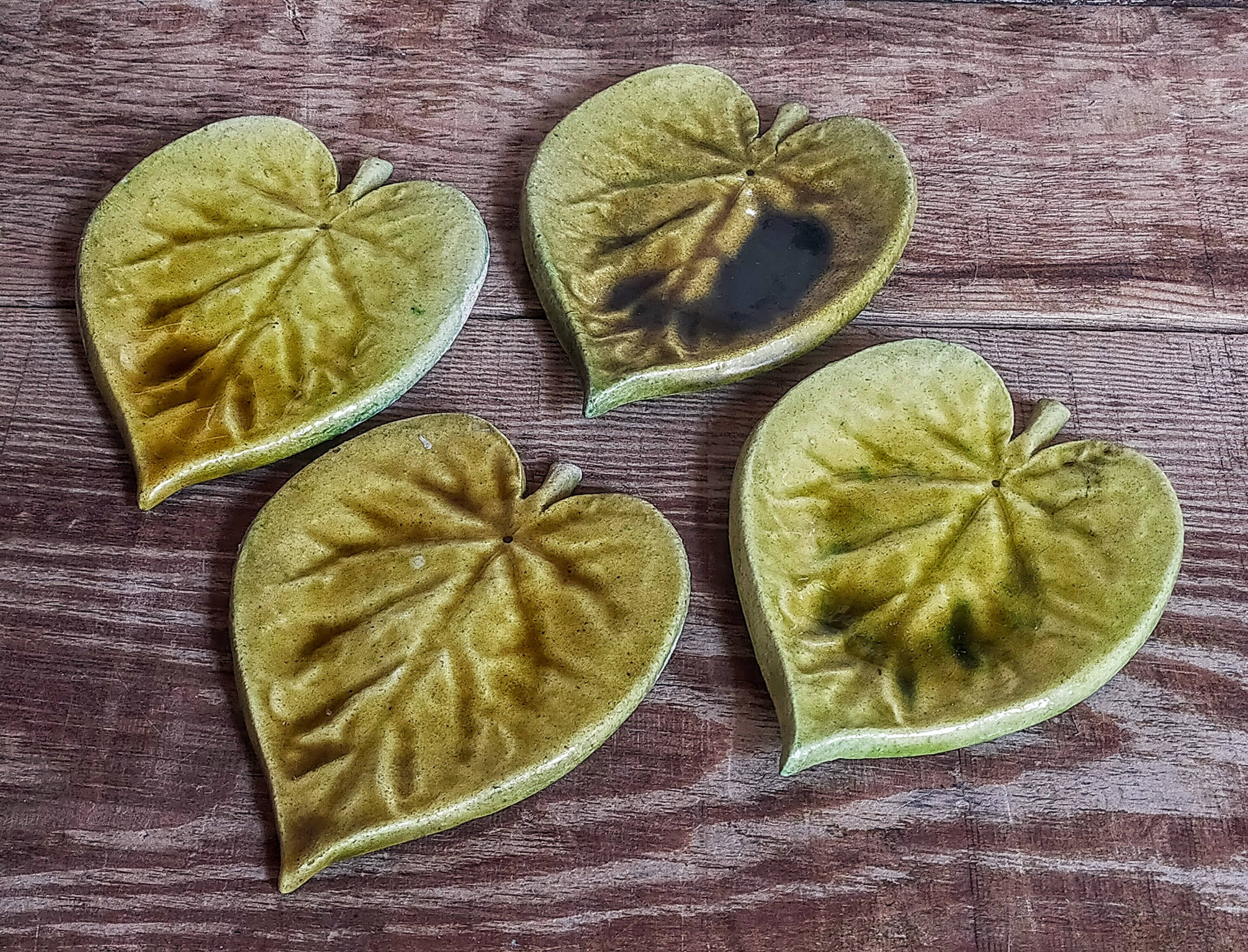 Four ceramic leaf cups from Les potiers d’Accolay
