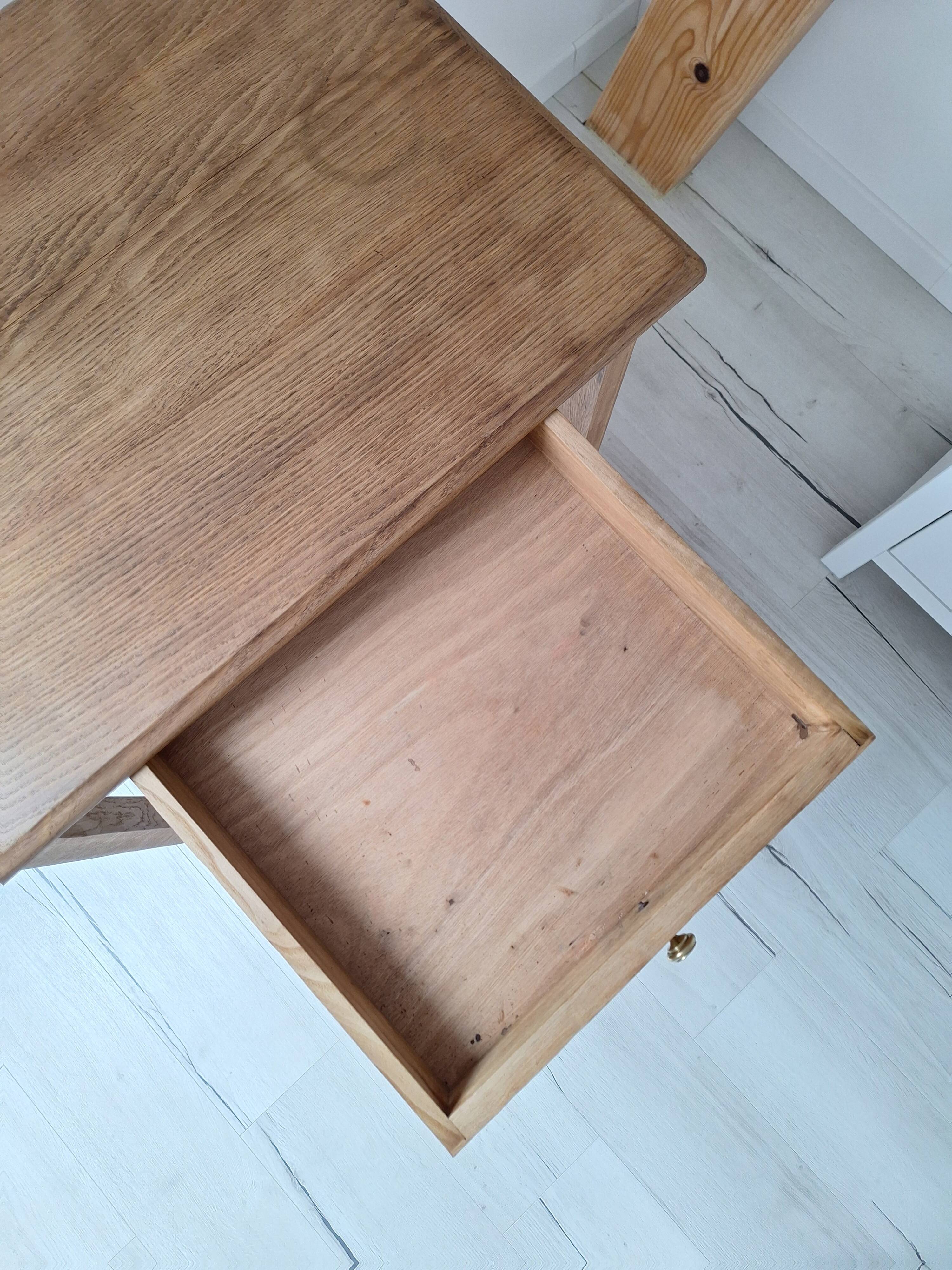 Country-style oak farmhouse desk/console/side table