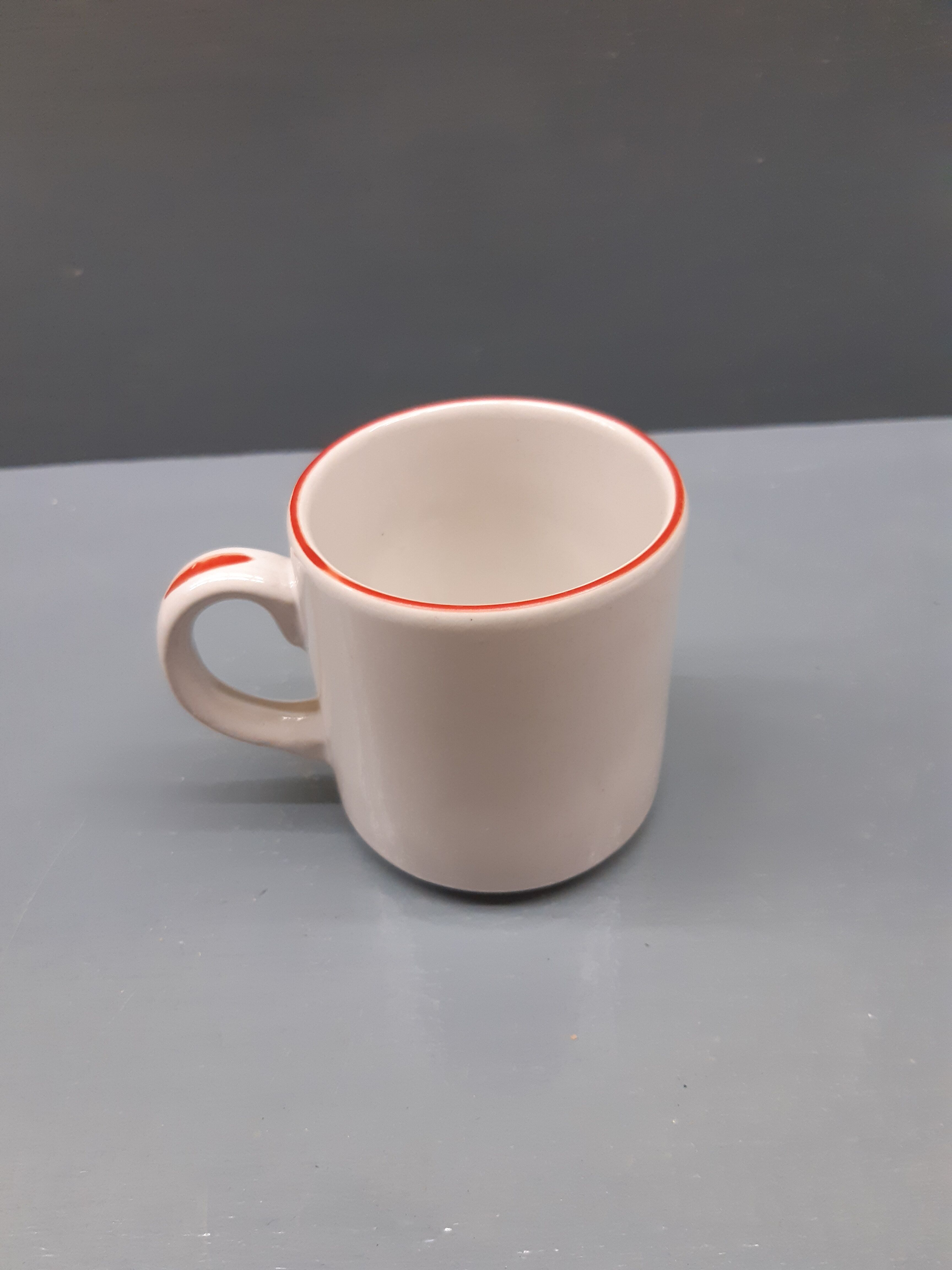 Lot 3 pieces: tisaniere lemon squeezer + 2 mug