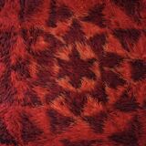 Tapis rya abstrait en laine rouge, style milieu du siècle | Suède | Années 1960