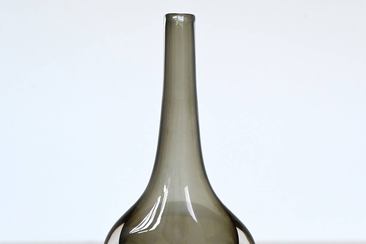 Nils Landberg black glass "Sommerso" vase Orrefors Sweden 1950
