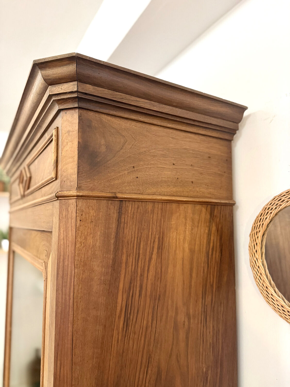 Walnut Bonnetière wardrobe