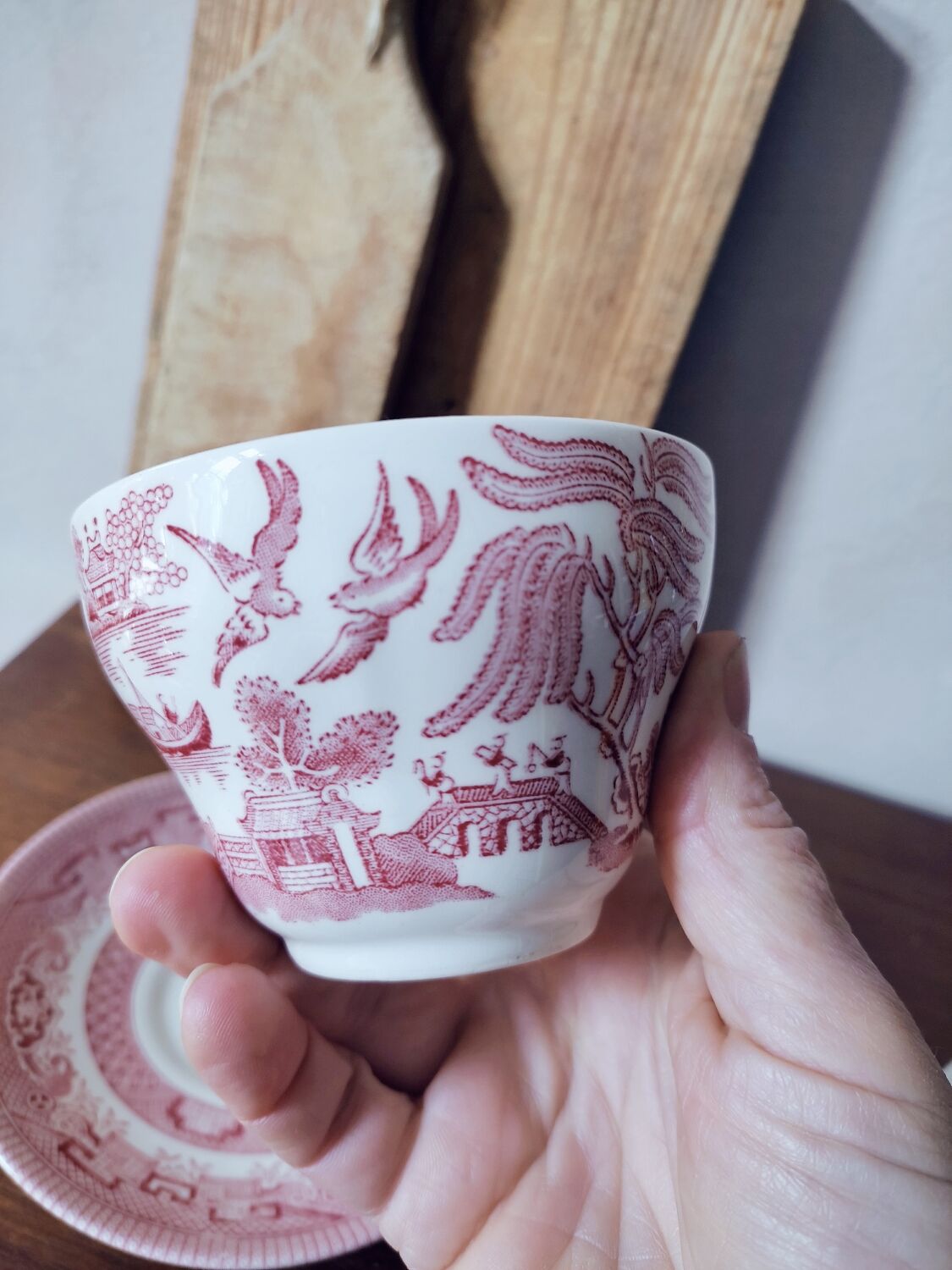 Set of 5 tea cups in English earthenware