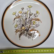 Six vintage dessert plates decorated with flowers from the Gien earthenware factory