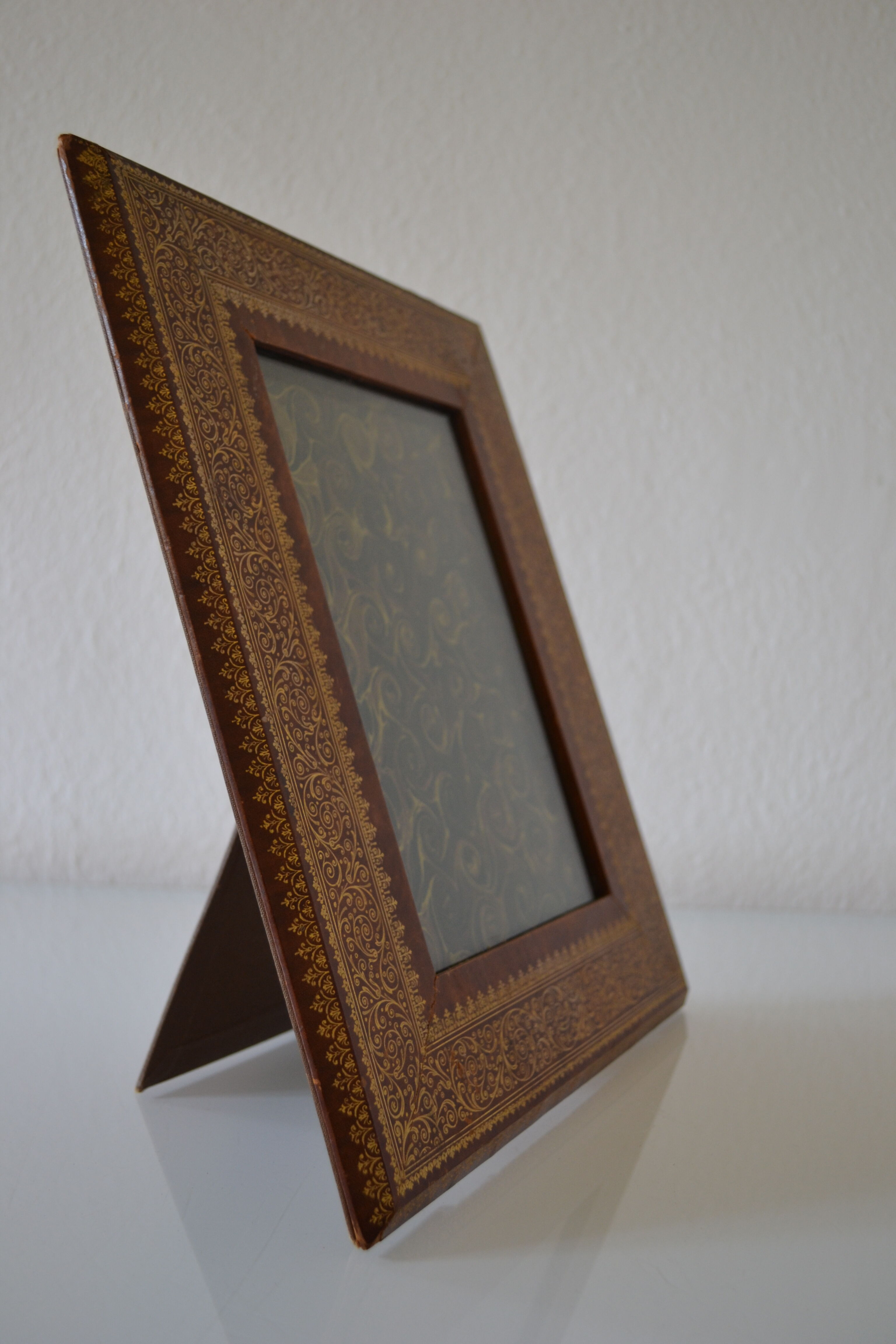 Photo frame 30s