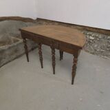 Extendable half-moon round oak table for 2 to 8 people