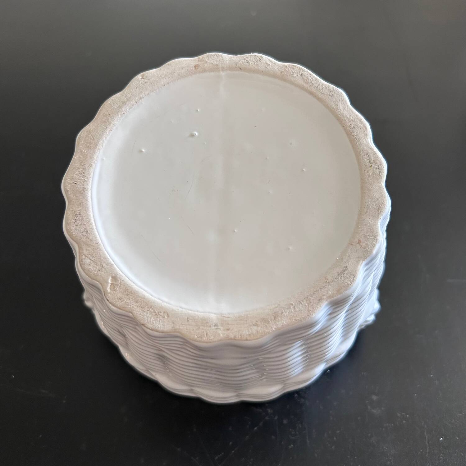 Ceramic basket plant pot