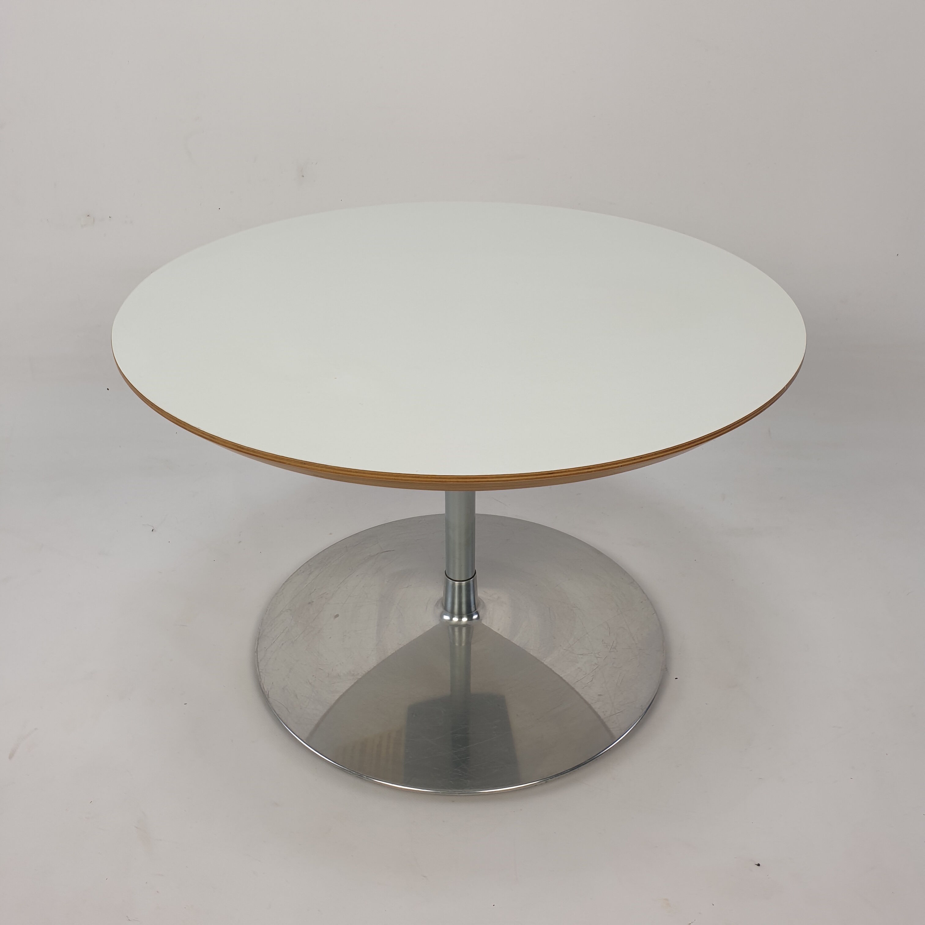 Round Coffee Table by Pierre Paulin for Artifort, 1990s