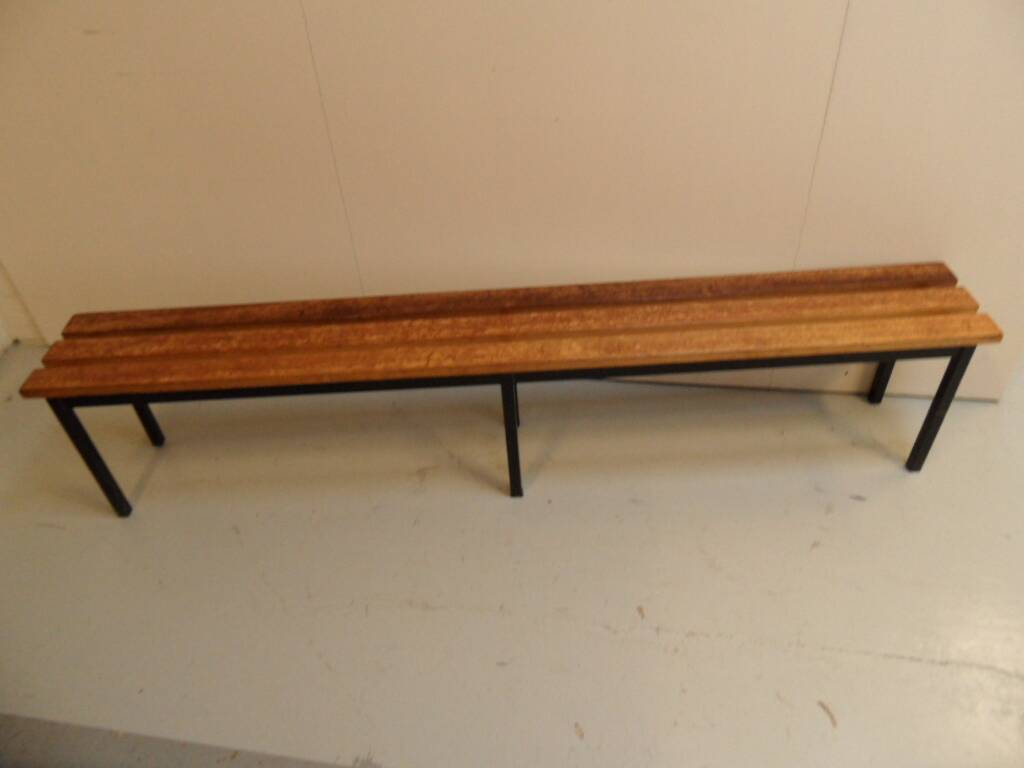 Banc d'école vintage