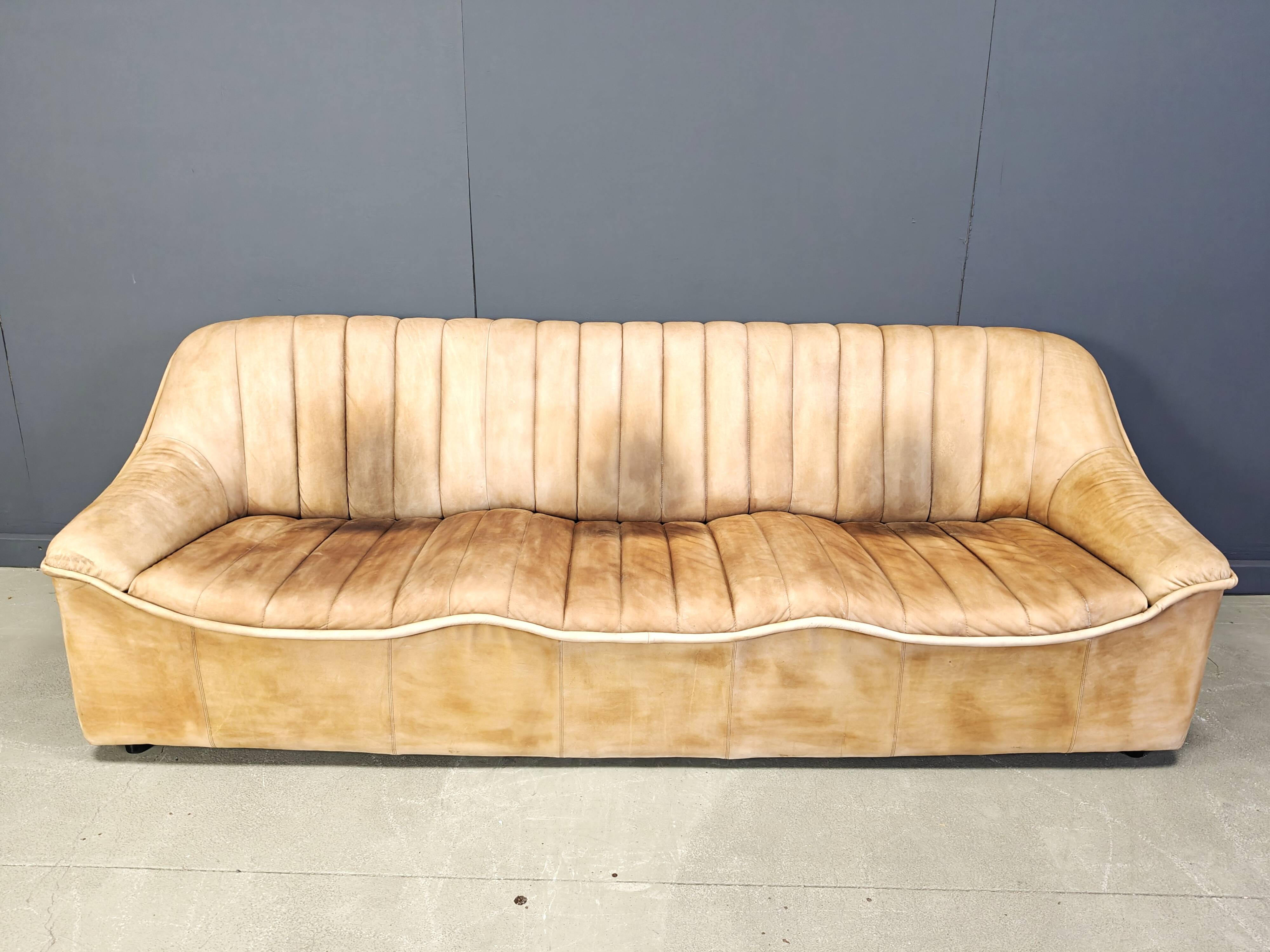 Ensemble de canapés en cuir du milieu du siècle, années 1960