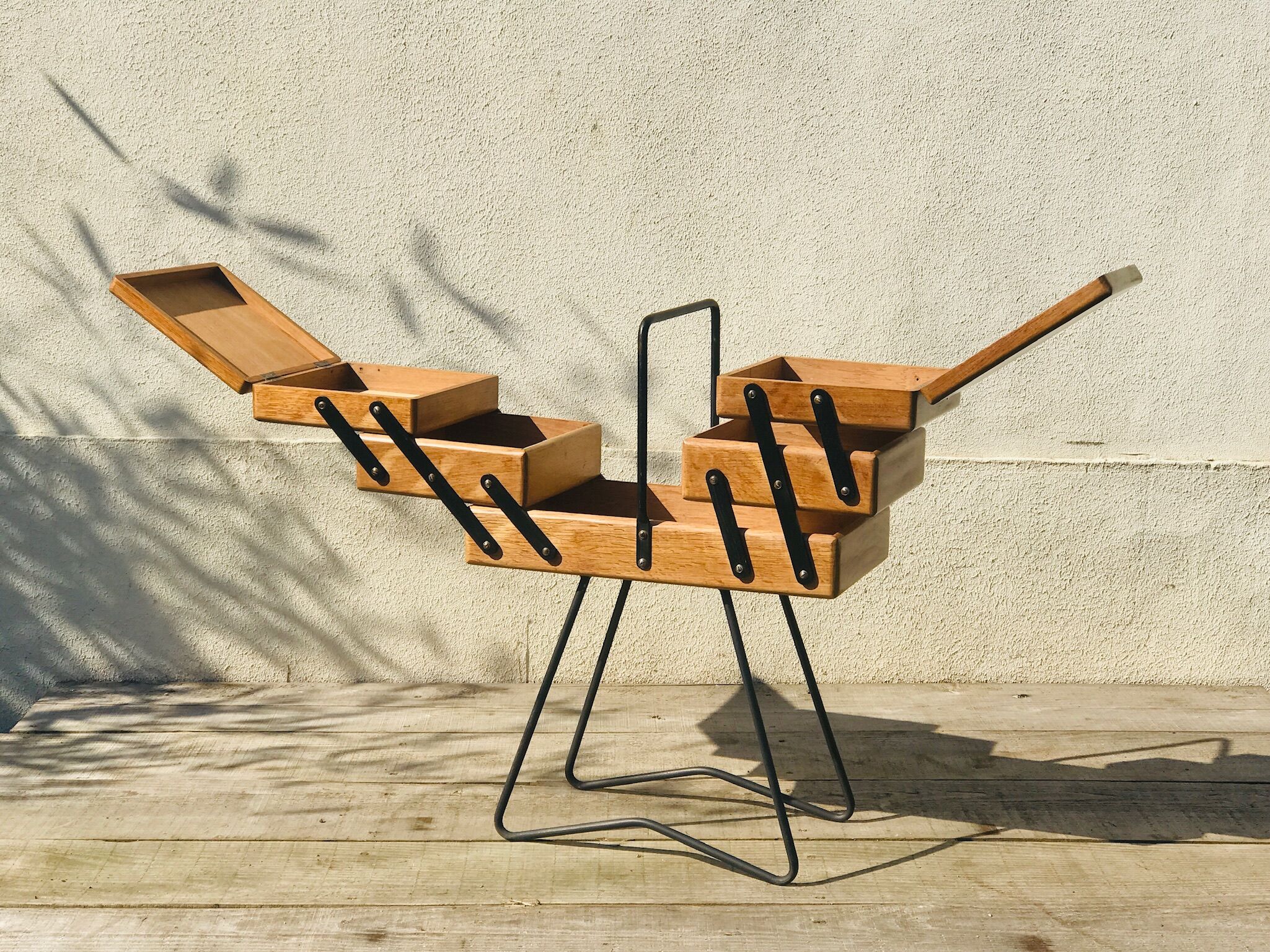 Vintage sewing basket 60