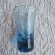 Vase soliflore en verre bullé bleu signé Biot