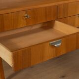 1950s Bureau, Secretary