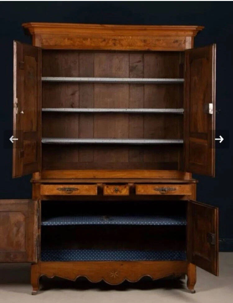 Buffet with two bodies, Louis XV style, 19th century, Provençal work.