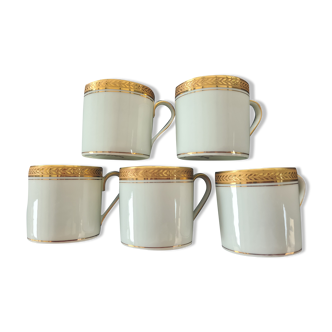 5 tasses  à café en porcelaine