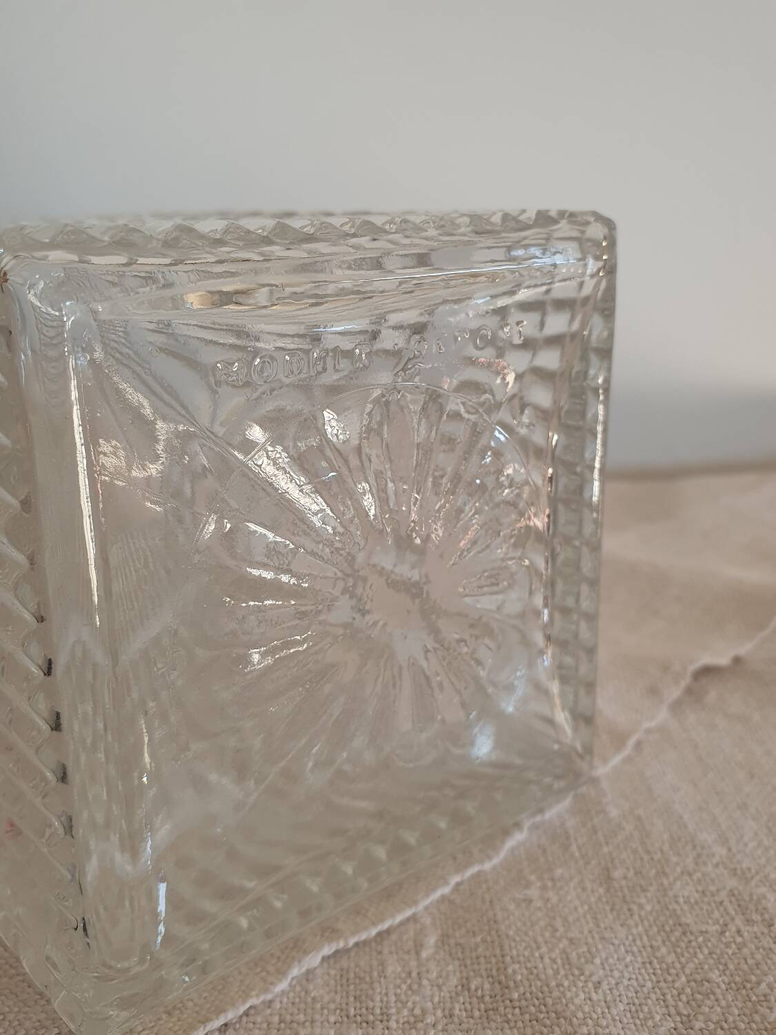 Carafe en verre français des années 1960-1970