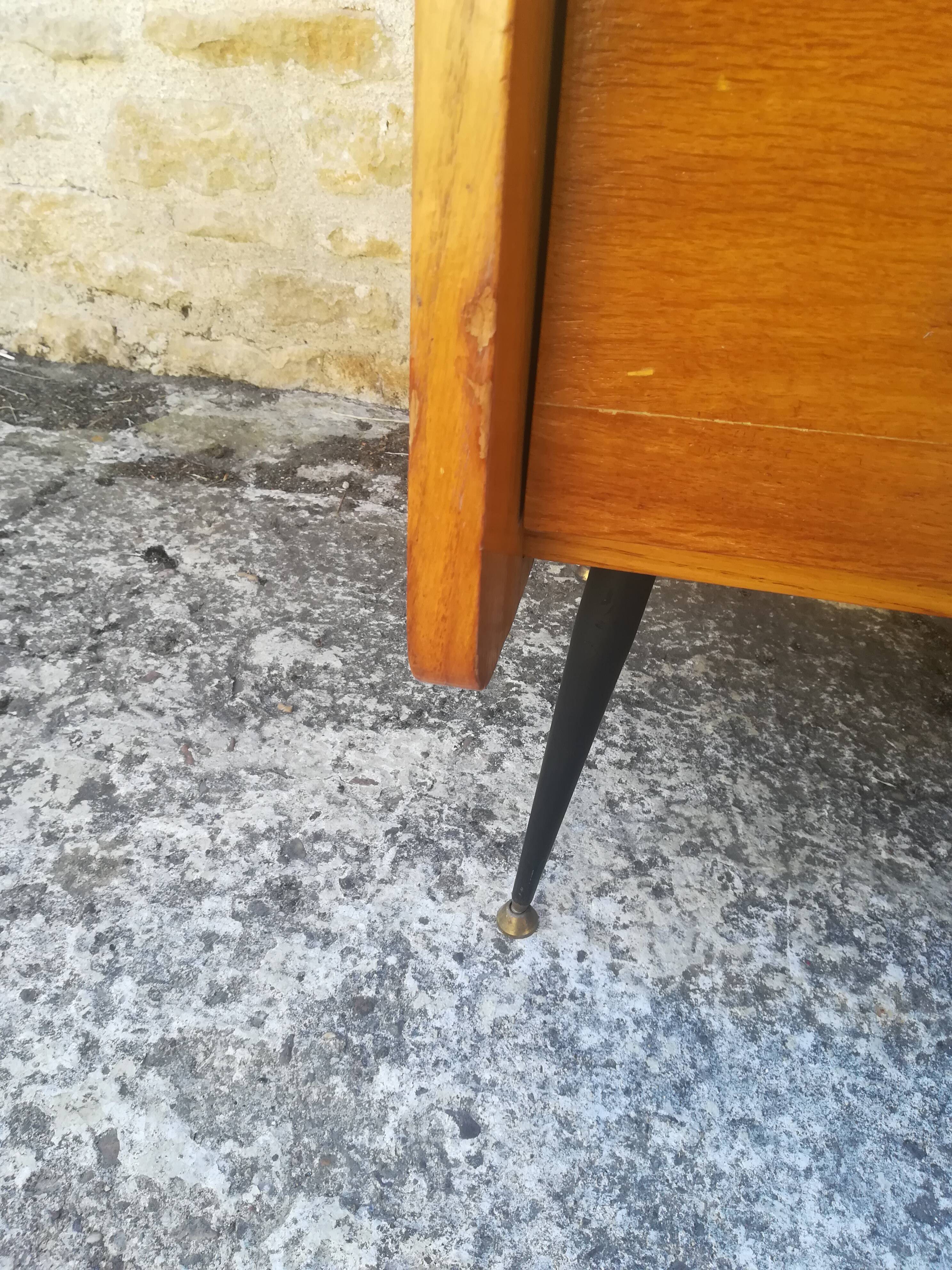 Convenient metal compass feet