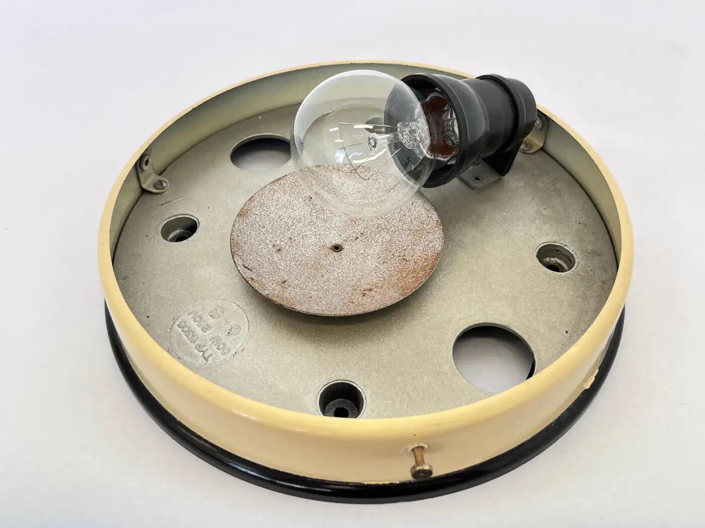 Paire de plafonniers ou appliques encastrées de style Bauhaus en bakélite, années 1940