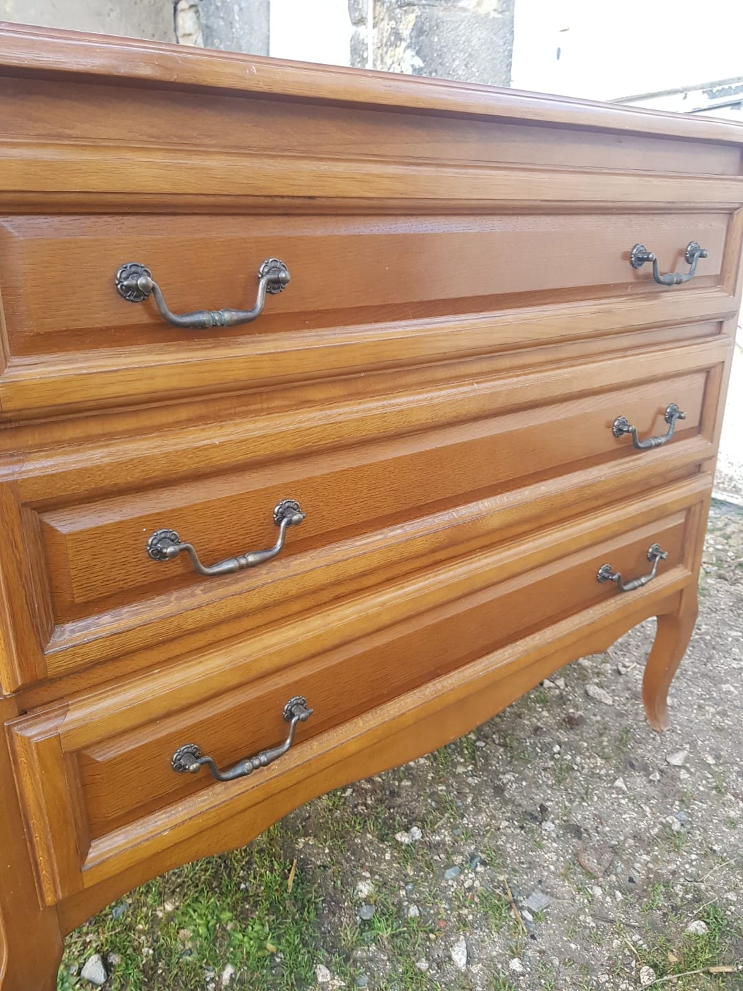 Chest of drawers