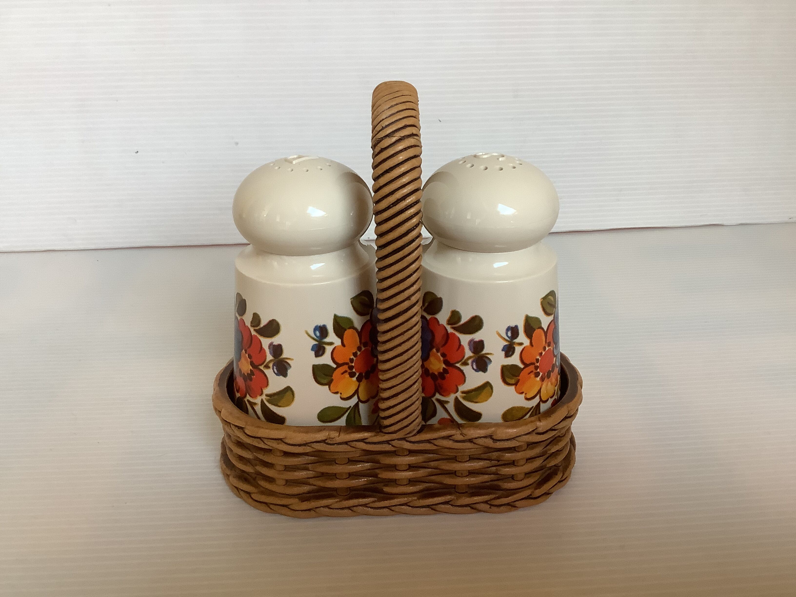 Flower salt and pepper shaker Emsa