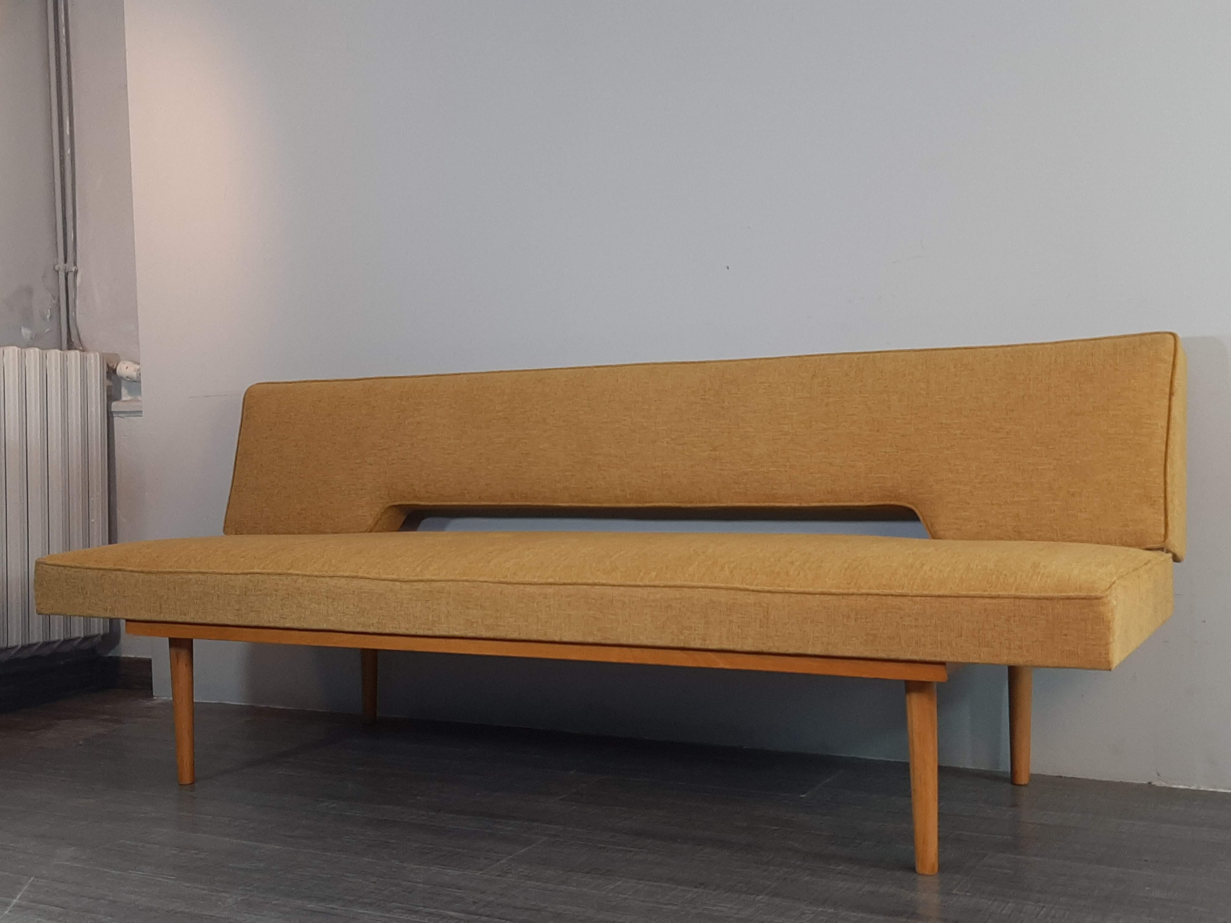 Daybed sofa by Miroslav Navratil, Czech Mid-Century 1960s