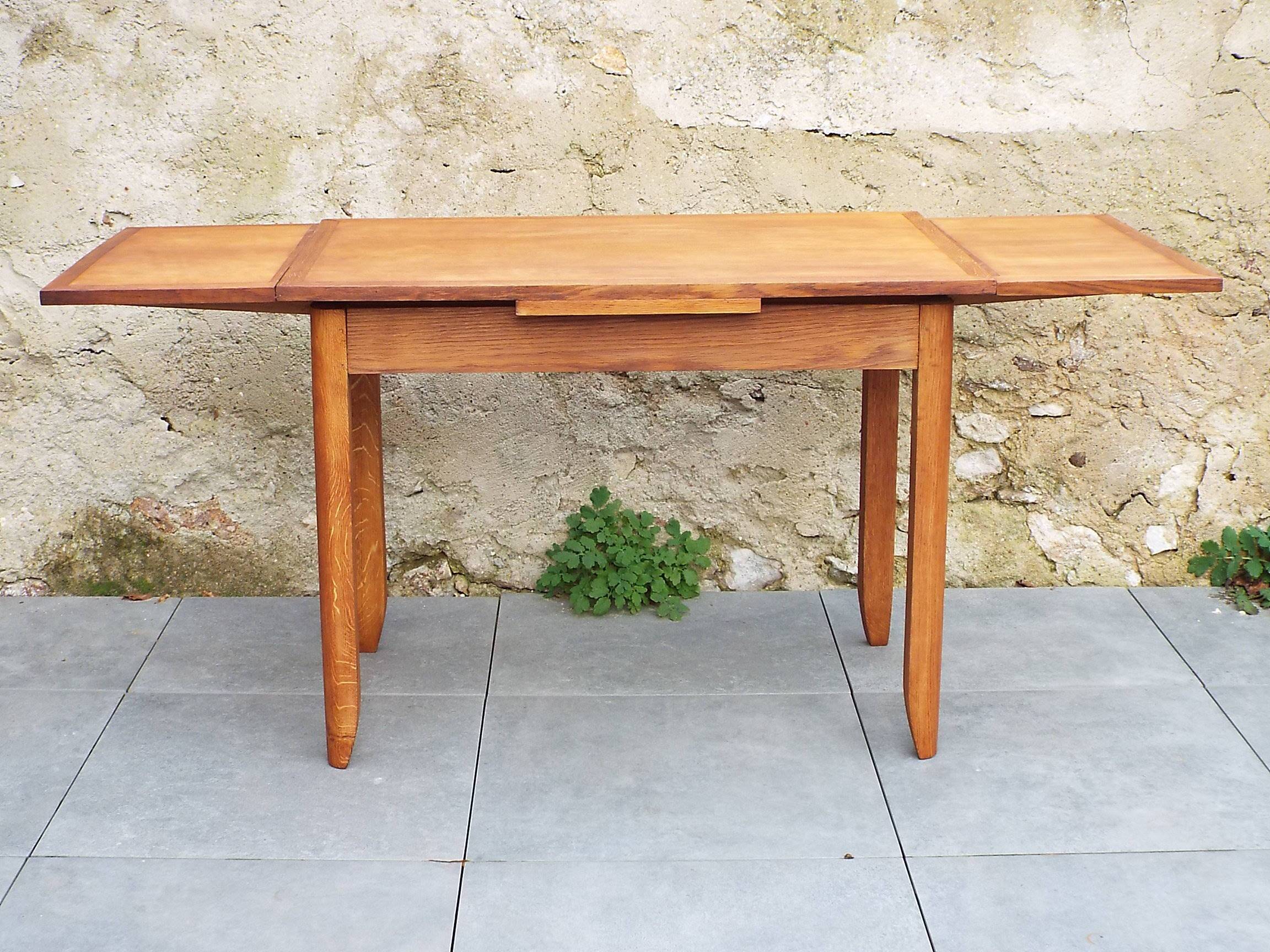 Table style art déco