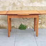 Table style art déco